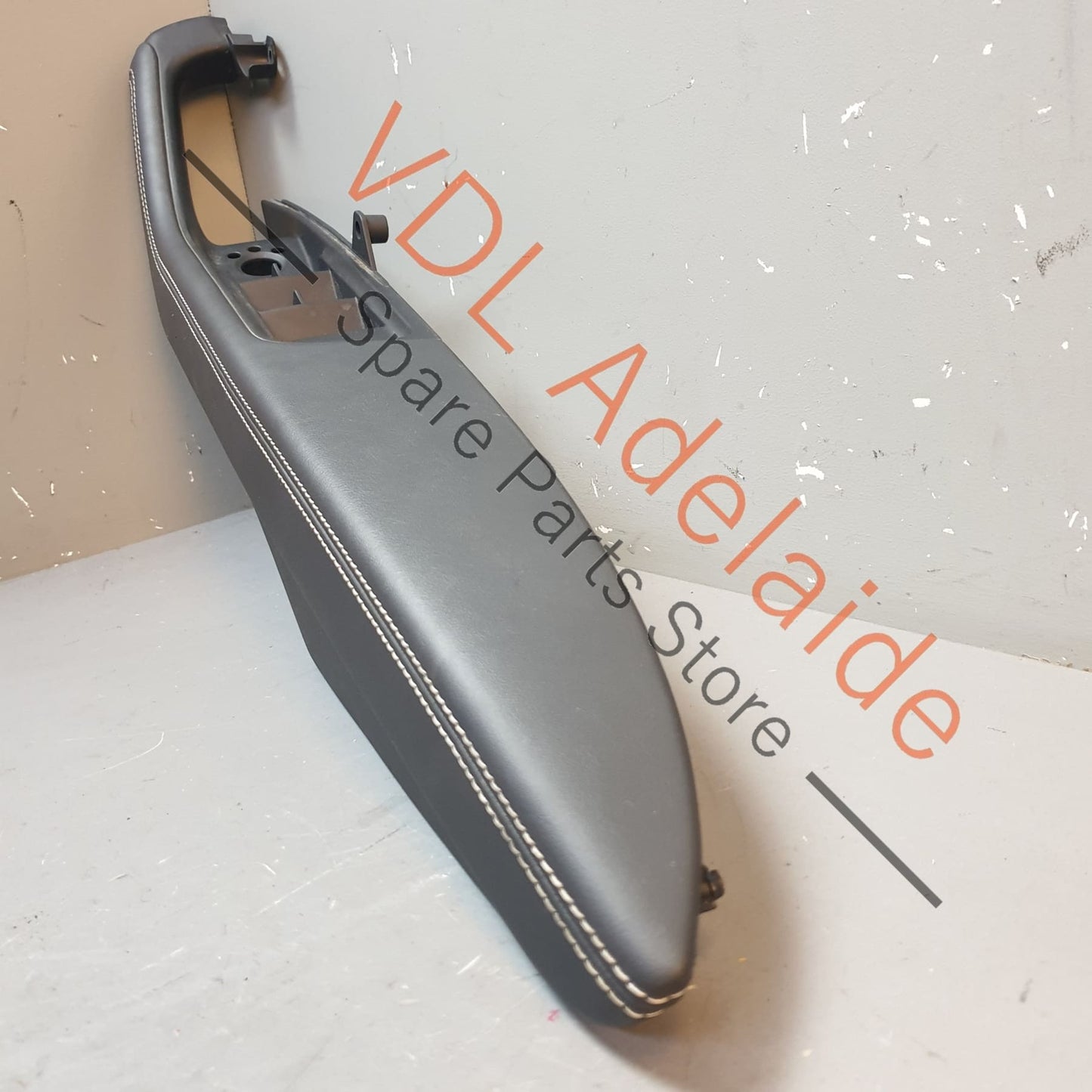 8V7867174DRUI 8V7959522   Audi A3 S3 RS3 Right Side Drivers Leather Interior Trim Arm Rest Door Handle 8V7867174D RUI 8V7959522