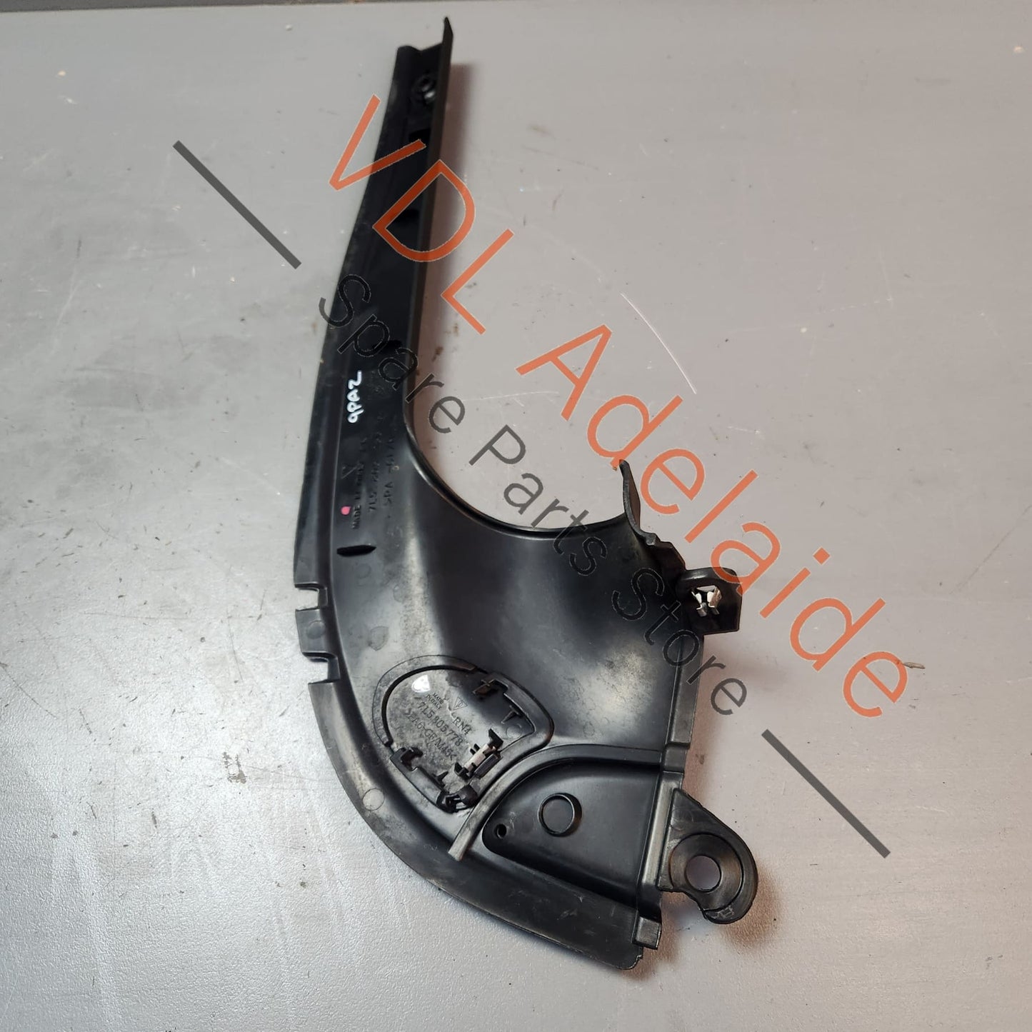 95550428300 7L5805286D 955504283009B9  Porsche Cayenne 955 957 Engine Bay Trim Right Front 95550428400 9B9