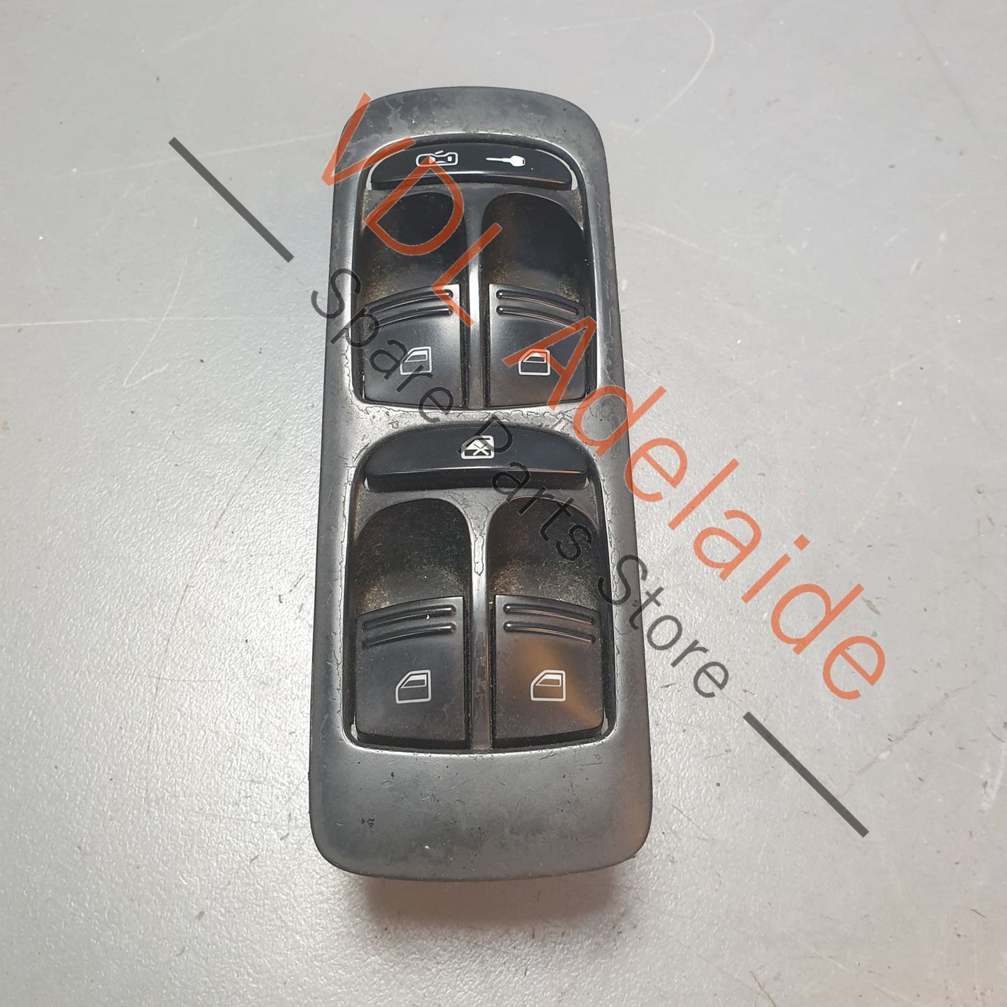 95561315602 7L5959857A 95561315601  Porsche Cayenne 957 9PA Drivers Side Power Window Switch 7L5959857A 95561315601 95561315602