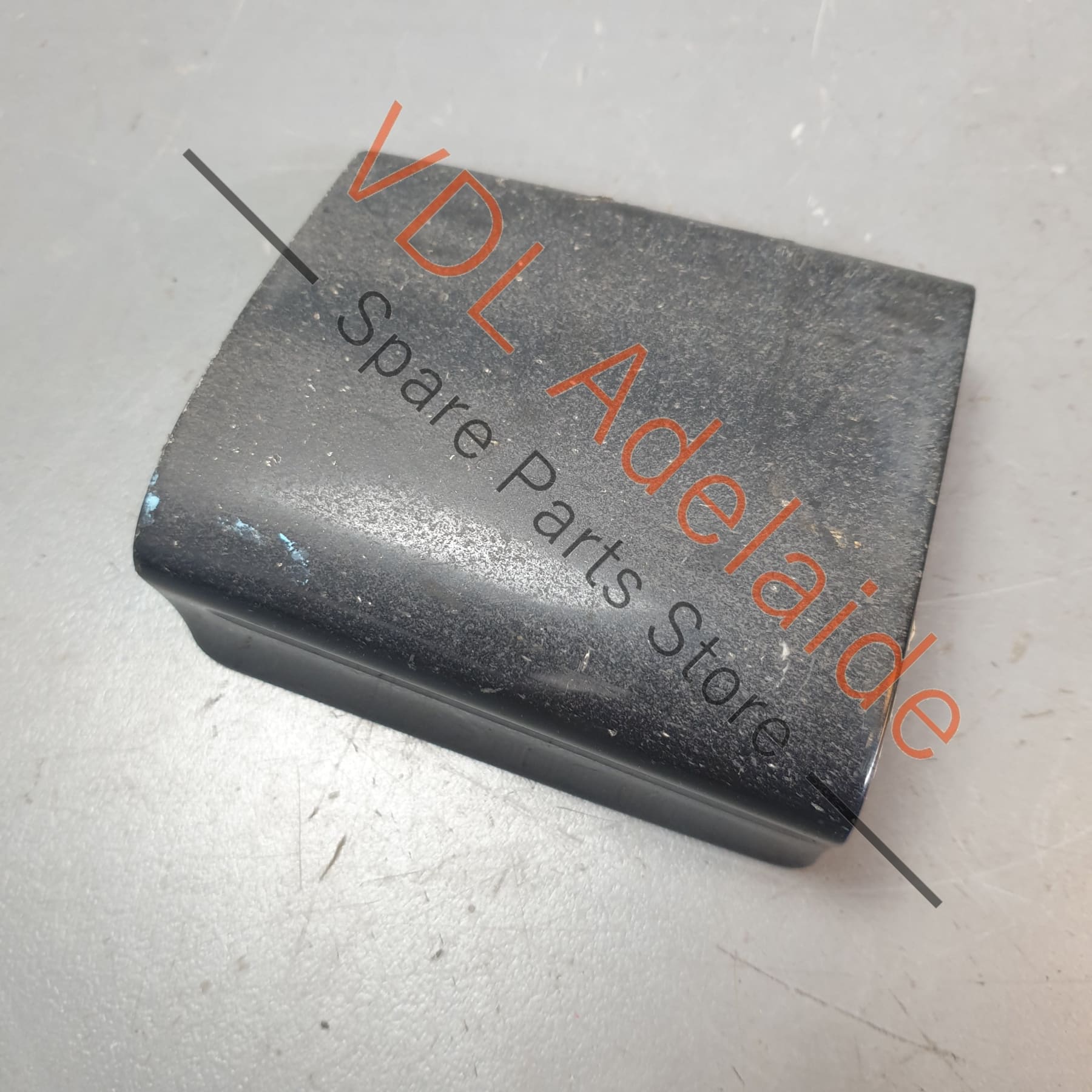 Porsche Cayenne 9PA GTS Sideskirt Jacking Point Cover Front Right 9555