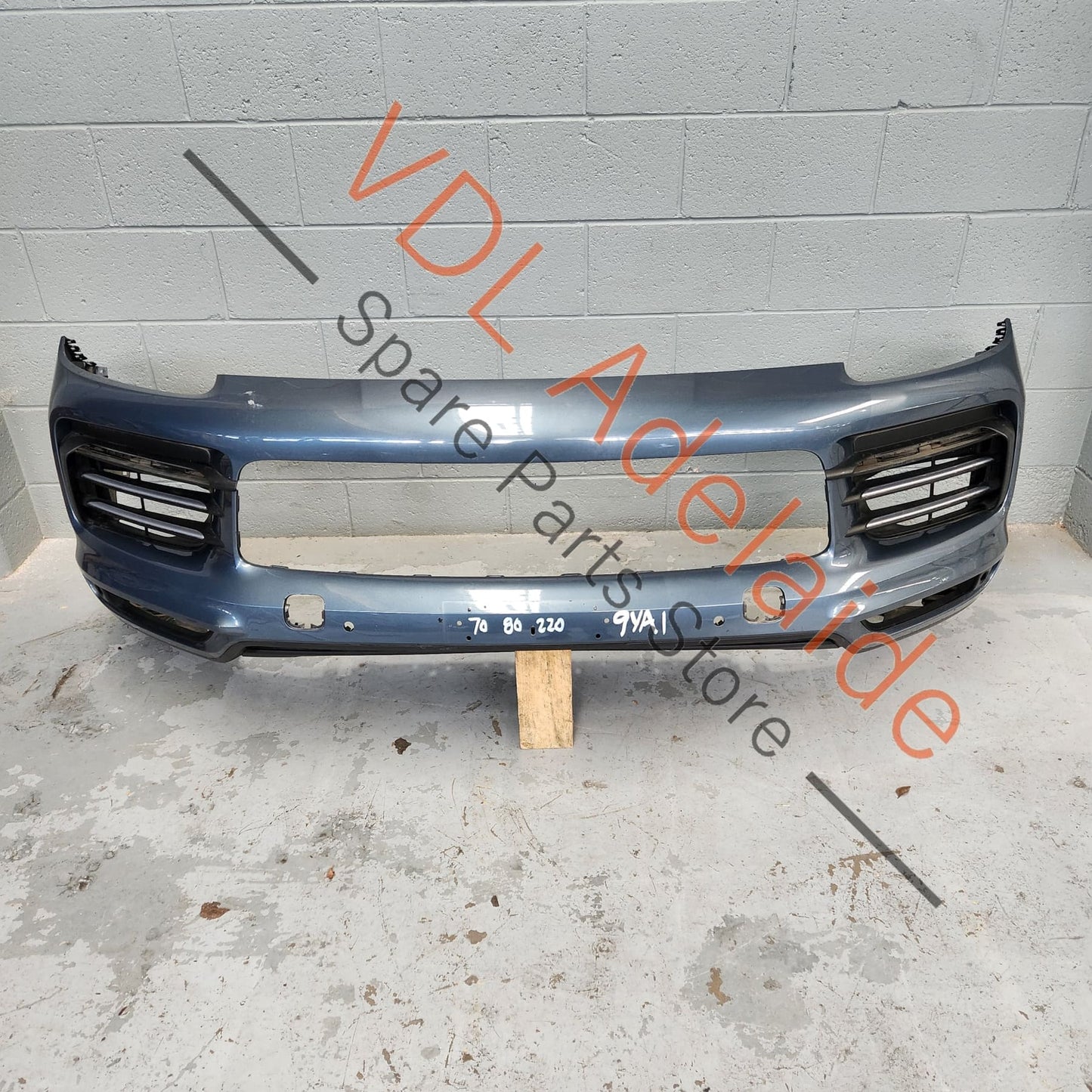 9Y0807217G2X 9Y0807061OK1  Porsche Cayenne 9Y Front Bumper Bar w side grilles & lower spoiler Biscay Blue