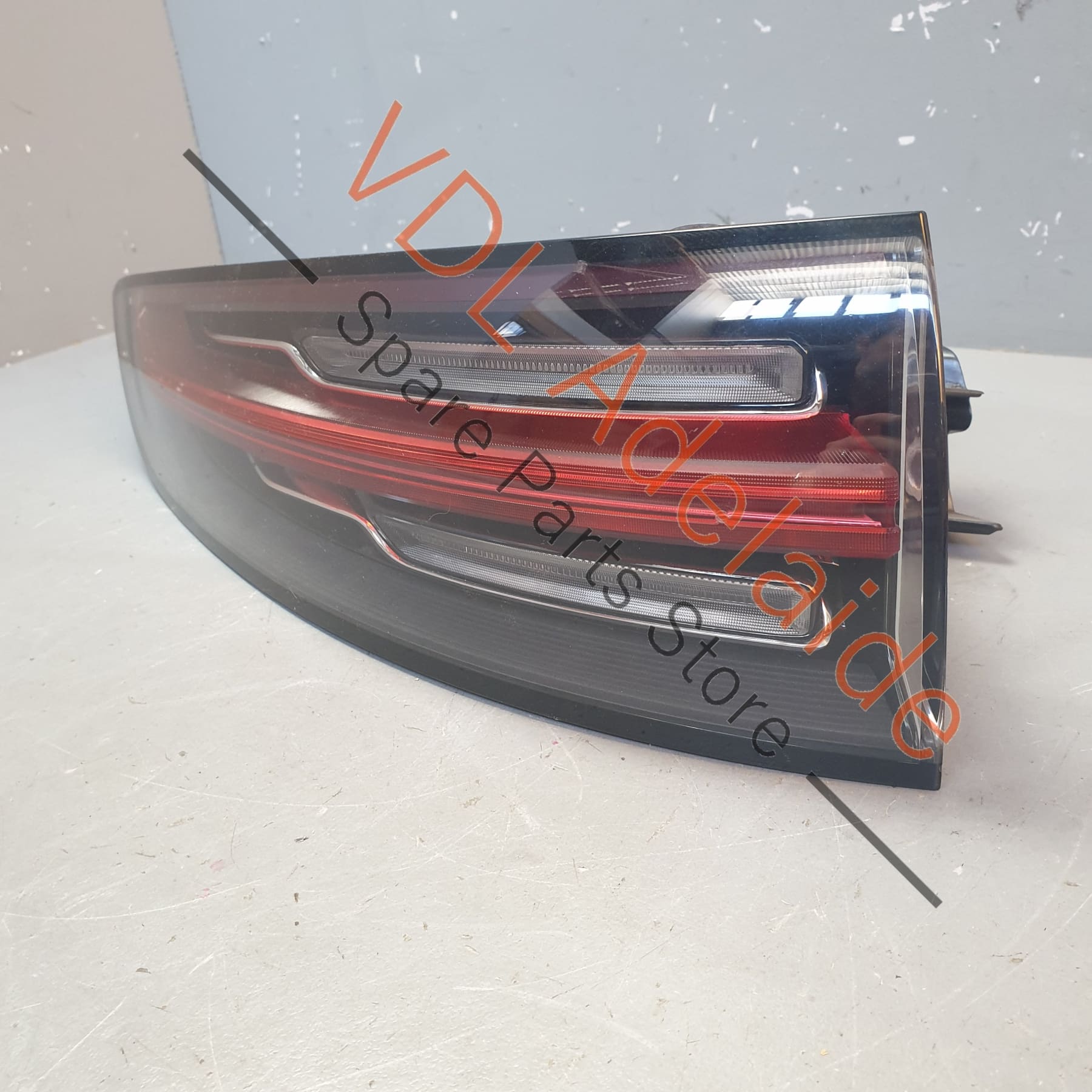 9Y0945095D 9Y0945095H 9Y0945095M Porsche Cayenne E3 9YA 9YB LED Rear Left Brake Tail Light 9Y0945095D 9Y0945095H 9Y0945095M