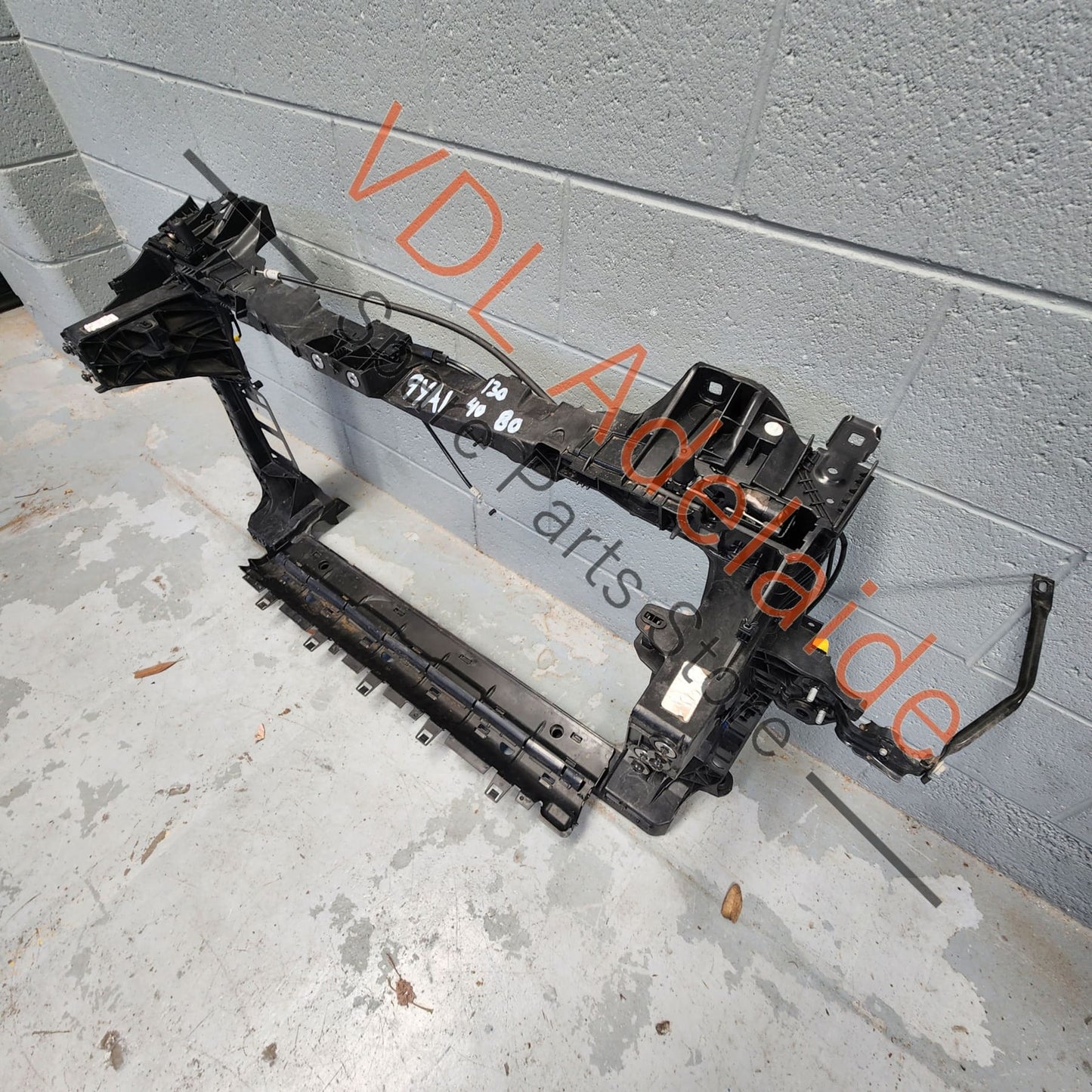 9Y0805594M    Porsche Cayenne E3 9YA 9YB Front Radiator Bracket Support Panel 9Y0805594M