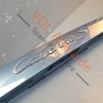 9Y0827129A    Porsche Cayenne E3 Exterior Trim for Rear Boot Tailgate with Badge & Licence Plate Light Biscay Blue