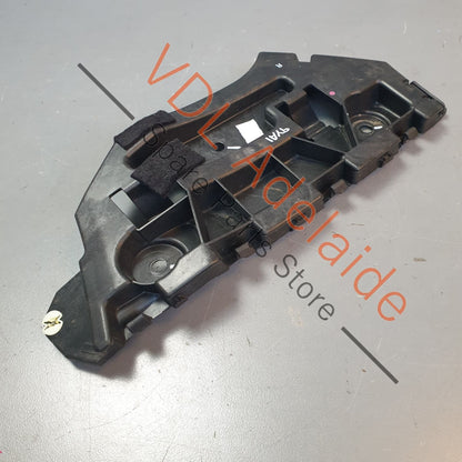 9Y0807406C 9Y0807406 9Y0807406B  Porsche Cayenne E3 Rear Bumper Right Side Corner Securing Strip Bracket 9Y0807406C