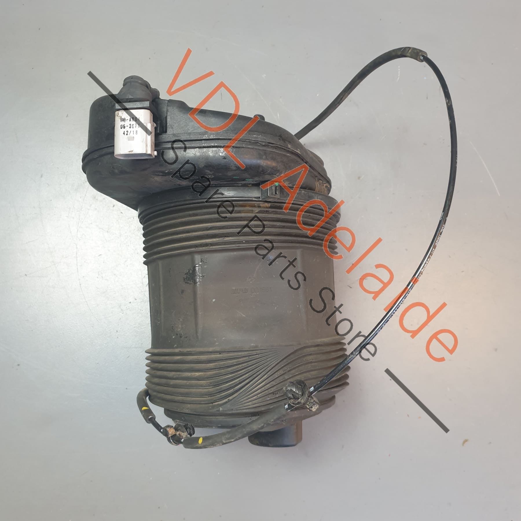 9Y0616001B 9Y0616001 9Y0616001C  Porsche Cayenne E3 Rear Left Air Suspension Bag Airbag 9Y0616001B 9Y0616001 9Y0616001C