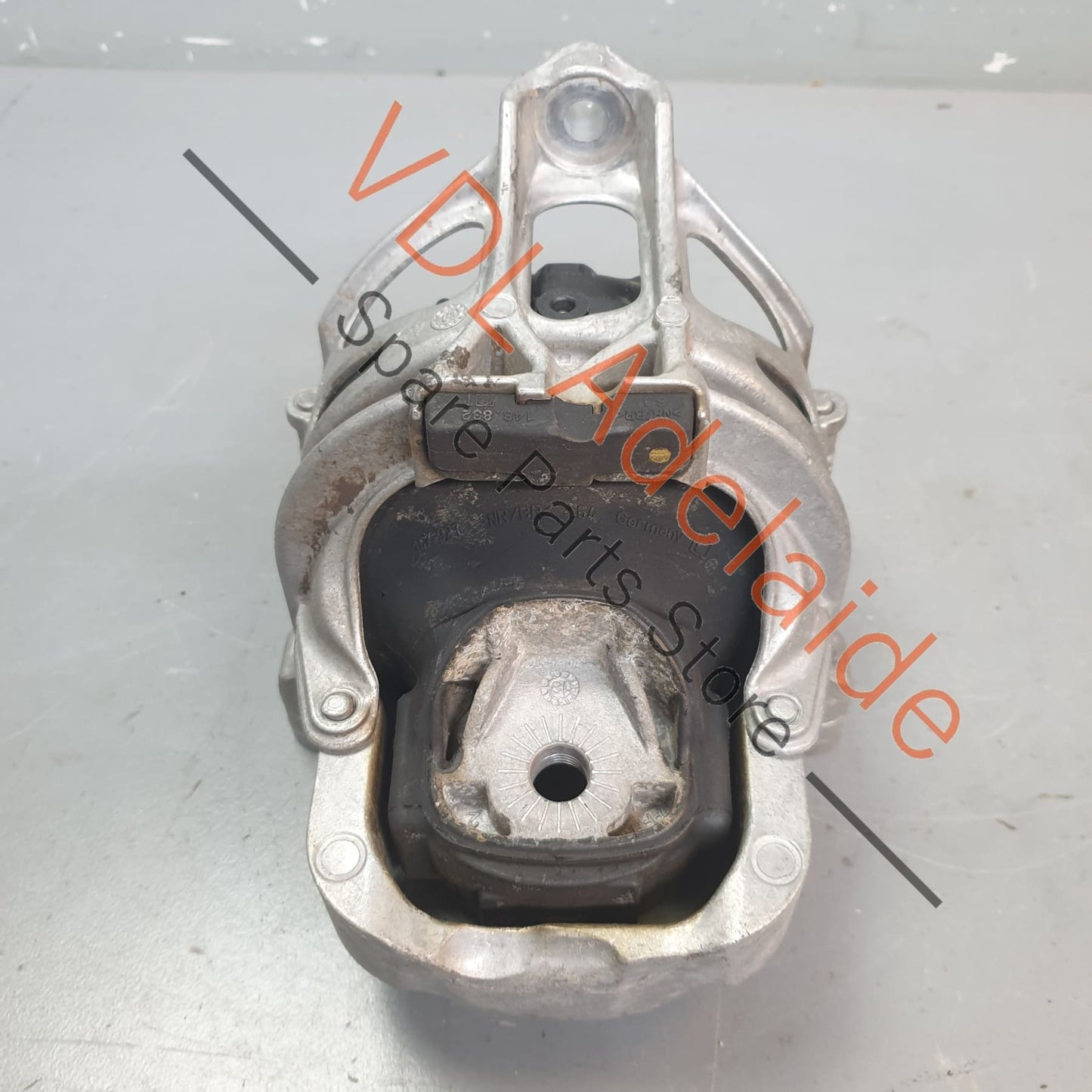 4M0199372FM PAB19937210 PAB199372C  Porsche Cayenne E3 Right Side Engine Mount PAB199372C 4M0199372FM PAB19937210