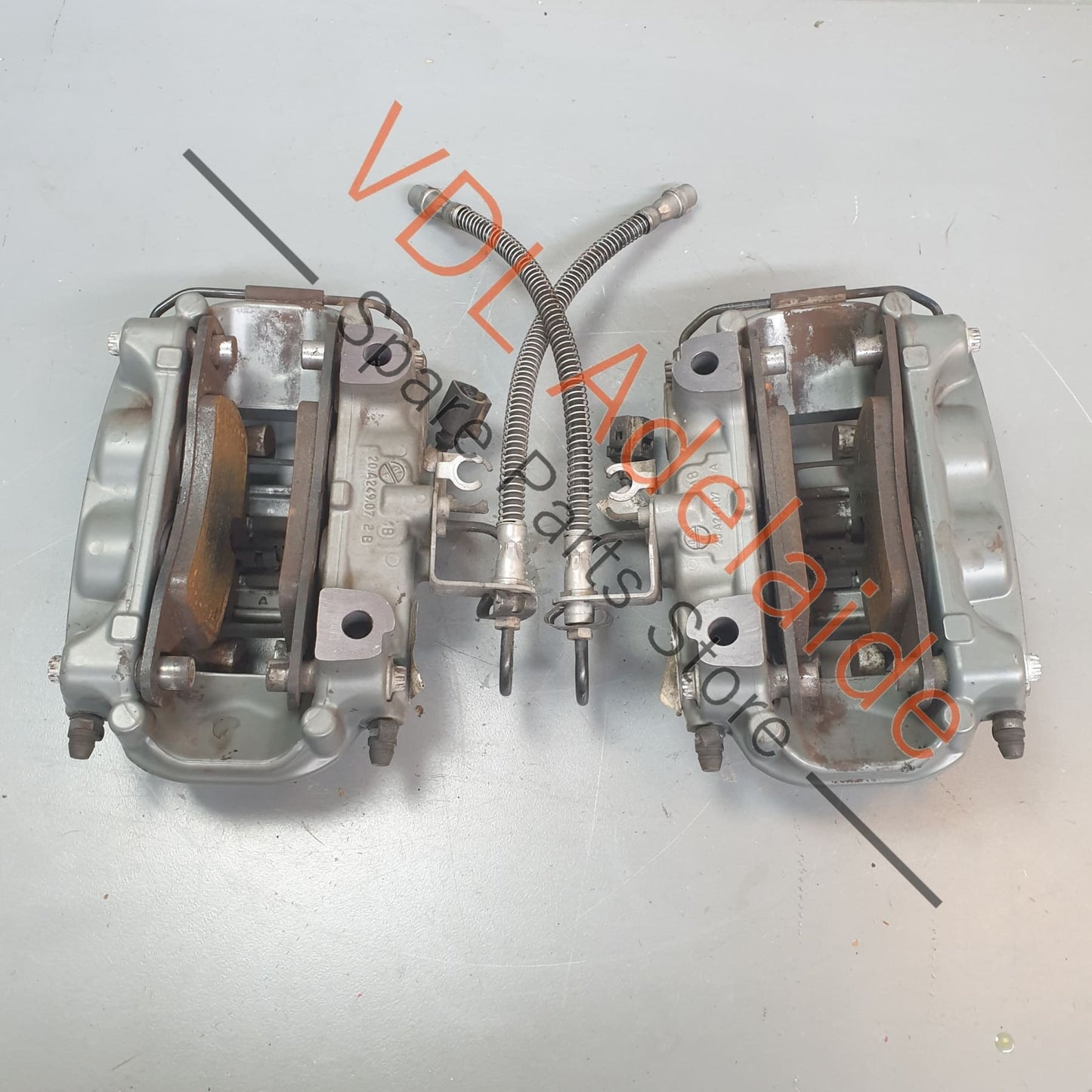 9Y0615423N 9Y0615424N   Porsche Cayenne E3 9YA 18in 4 Pot Piston Rear Brake Caliper Set  9Y0615423N 9Y0615424NRadial Mount