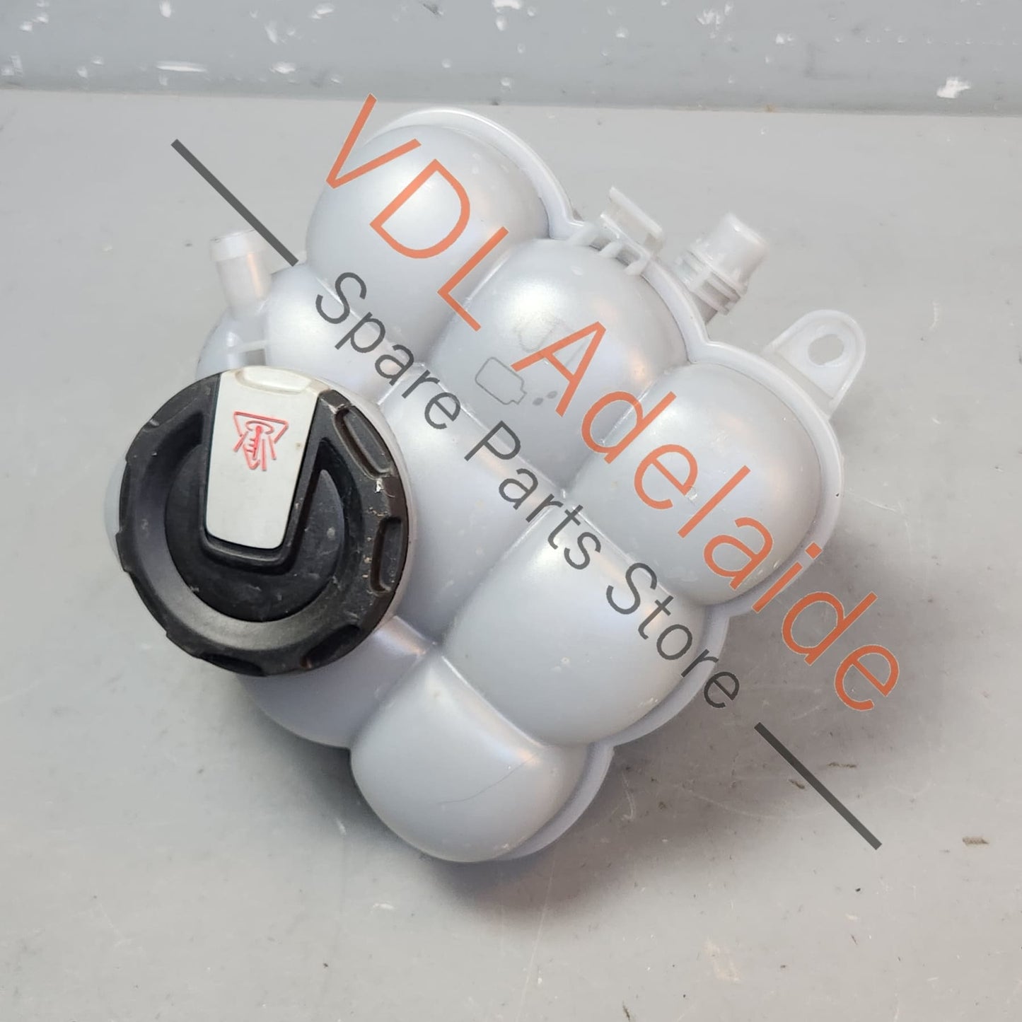 4M0121405R PAB121403A   Porsche Cayenne E3 Radiator Coolant Expansion Tank Reservoir 4M0121405R PAB121403A