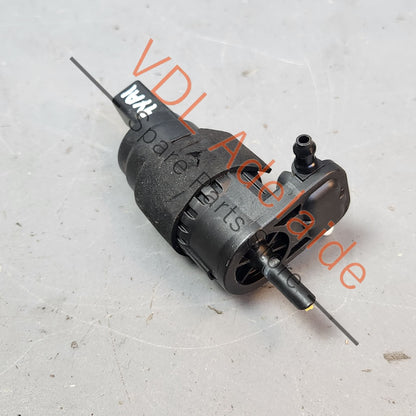 8K9955647 
95562817201  GENUINE OEM Porsche Audi Volkswagen Windscreen Washer Pump Motor 8K9955647 95562817201