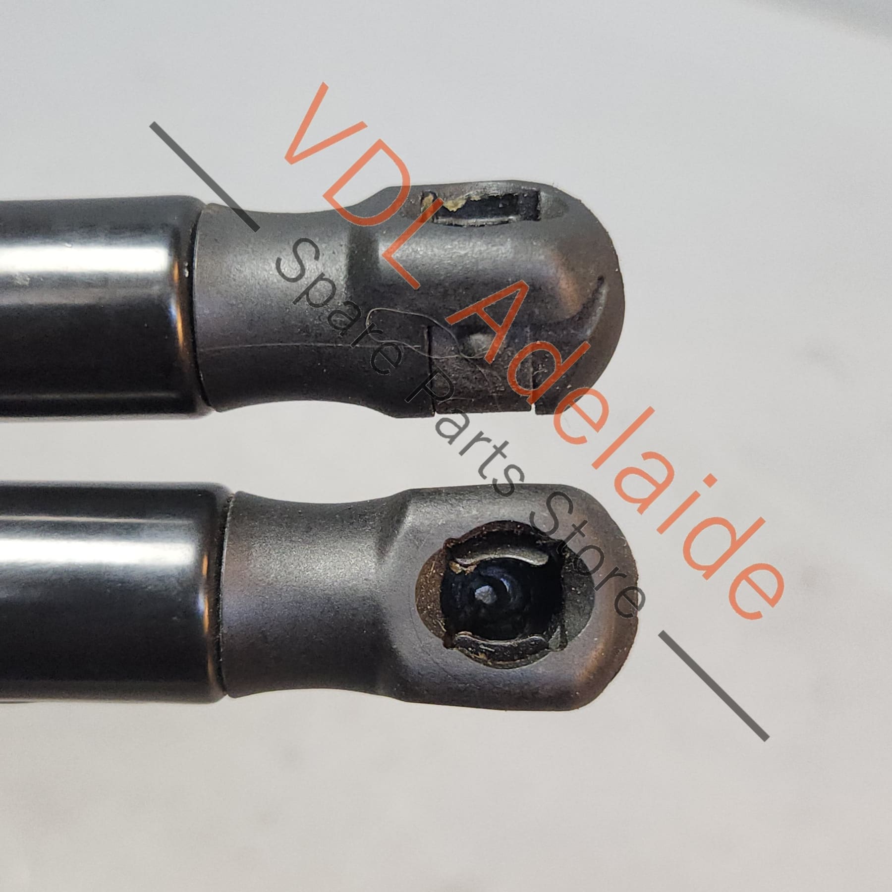 9Y0823359 9Y0823359A  Porsche Cayenne E3 9YA 9YB Pair of Bonnet Gas Lift Struts 9Y0823359