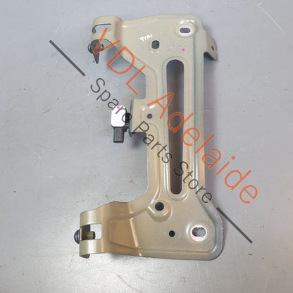 95882143100 9Y0821431  Posche Cayenne E3 9Y Front Left Fender Mudguard Mounting Bracket 9Y0821431 95882143100