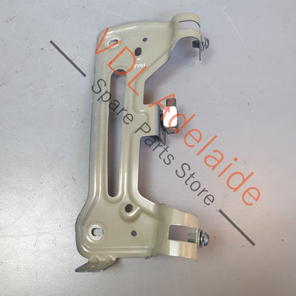 95882143200 9Y0821432  Posche Cayenne E3 9Y Front Right Fender Mudguard Mounting Bracket 9Y0821432 95882143200