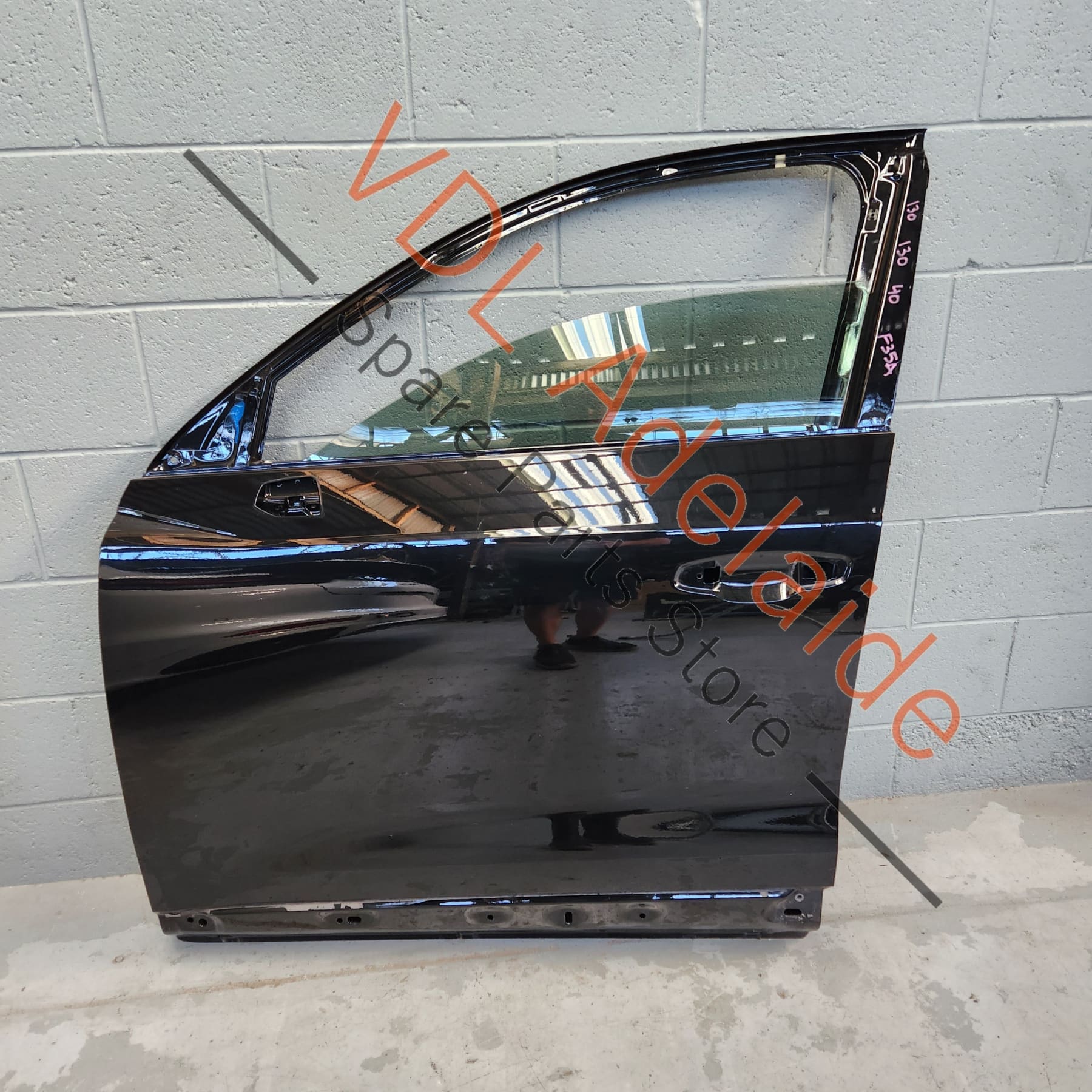 83A831051D 83A845201   Audi Q3 RSQ3 Front Left Door Shell Panel 
83A831051D 0E0E Mythosschwarz Metallic Glass 83A845201