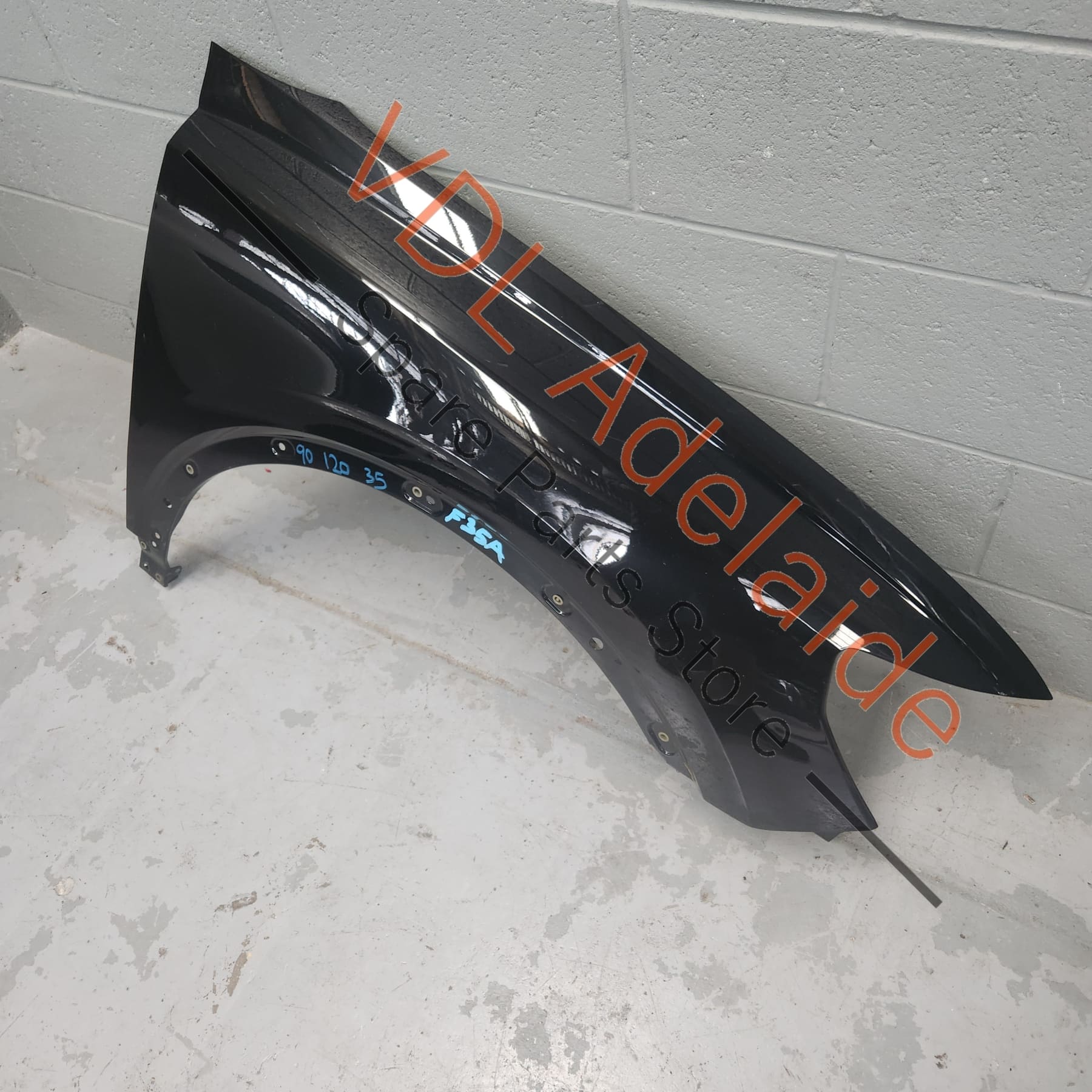 83A821022    Audi Q3 RSQ3 Front Right Mudguard Wing Panel Fender 83A821022 0E0E Mythosschwarz