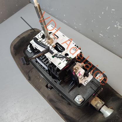 8K2713041AL 8K2713105AE 8K2713105Q  Audi A4 B8 Automatic Gear Shift Selector Mechanism Handle Lever 8K2713041AL 8K2713105Q 8K2713105AE