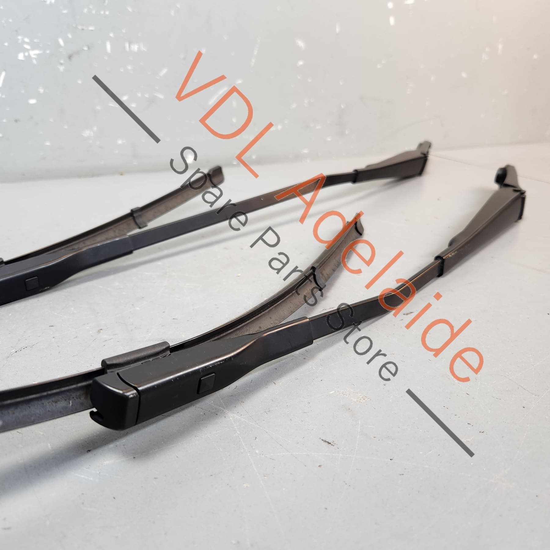 8W2955407 8W2955408   Audi A4 S4 B9 Front Windscreen Wiper Arms Set Pair for RHD 8W2955407 8W2955408