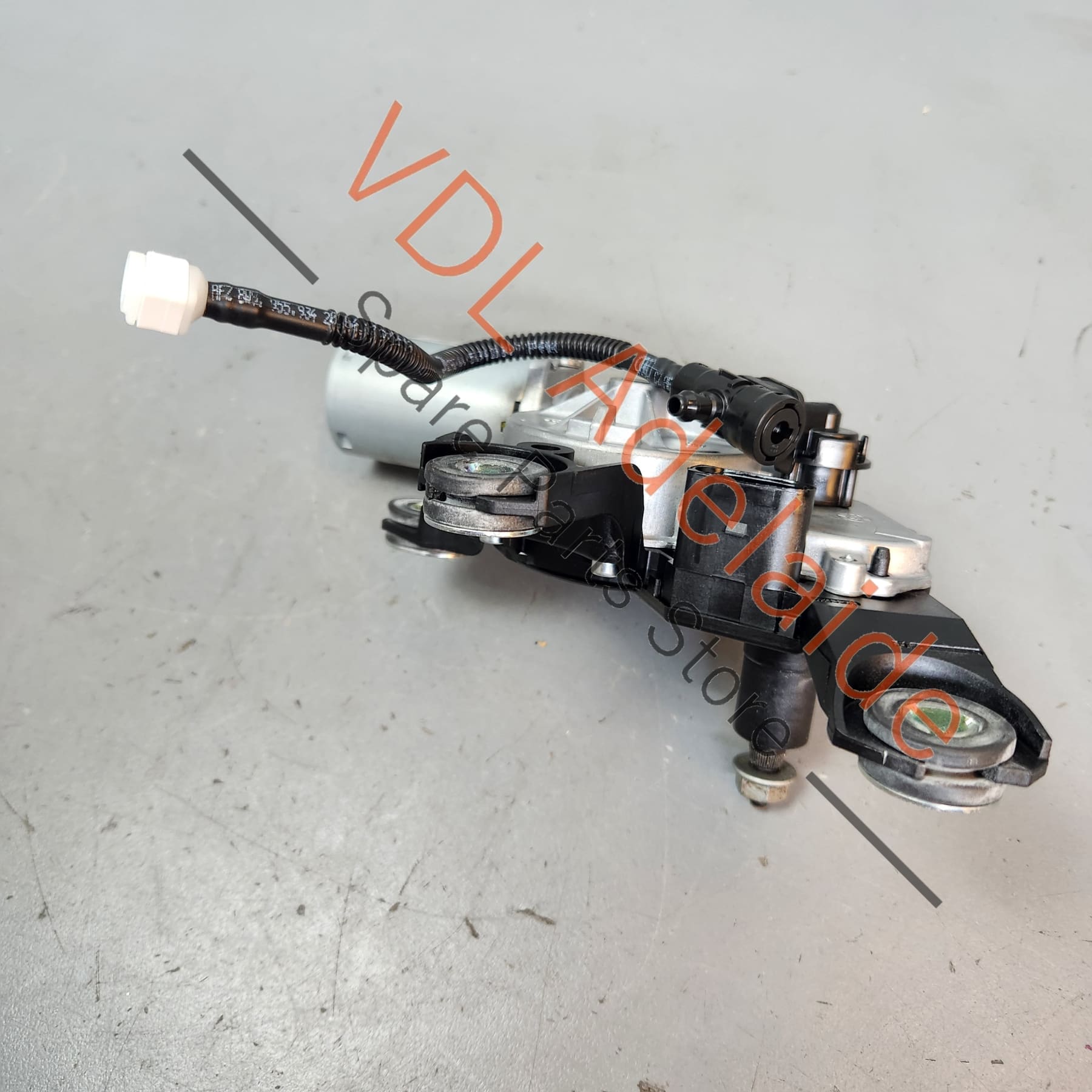 4M0955711A    Audi A4 S4 B9 Rear Windshield Windscreen Wiper Motor 4M0955711A