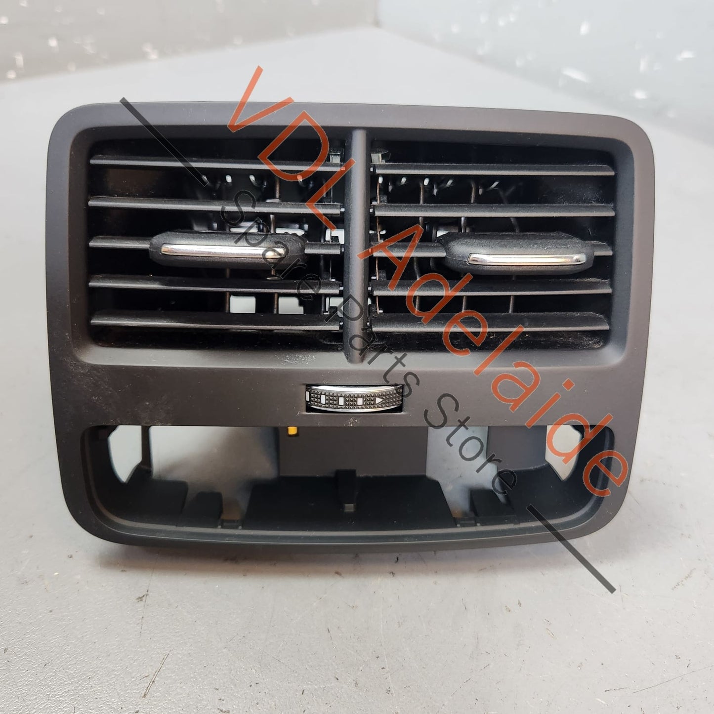 8W0819203B6PS    Audi A4 S4 B9 Rear Passenger Seat Air Vent for Air Conditioning Heating 8W0819203B