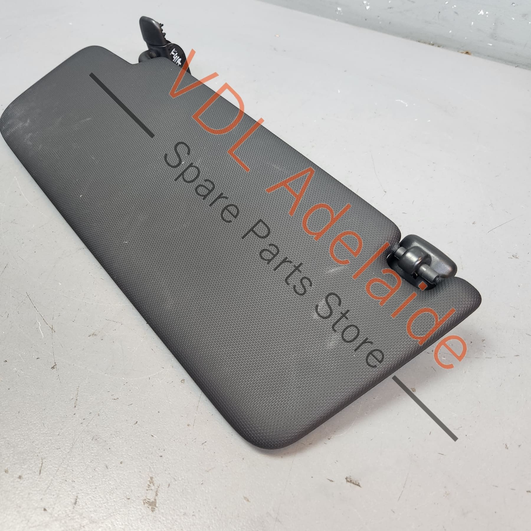 8W08575527C0 8W0857552AK7C0   Audi A4 S4 B9 Right Side Drivers Sun Visor 8W0857552 7C0 8W0857552AK 7C0