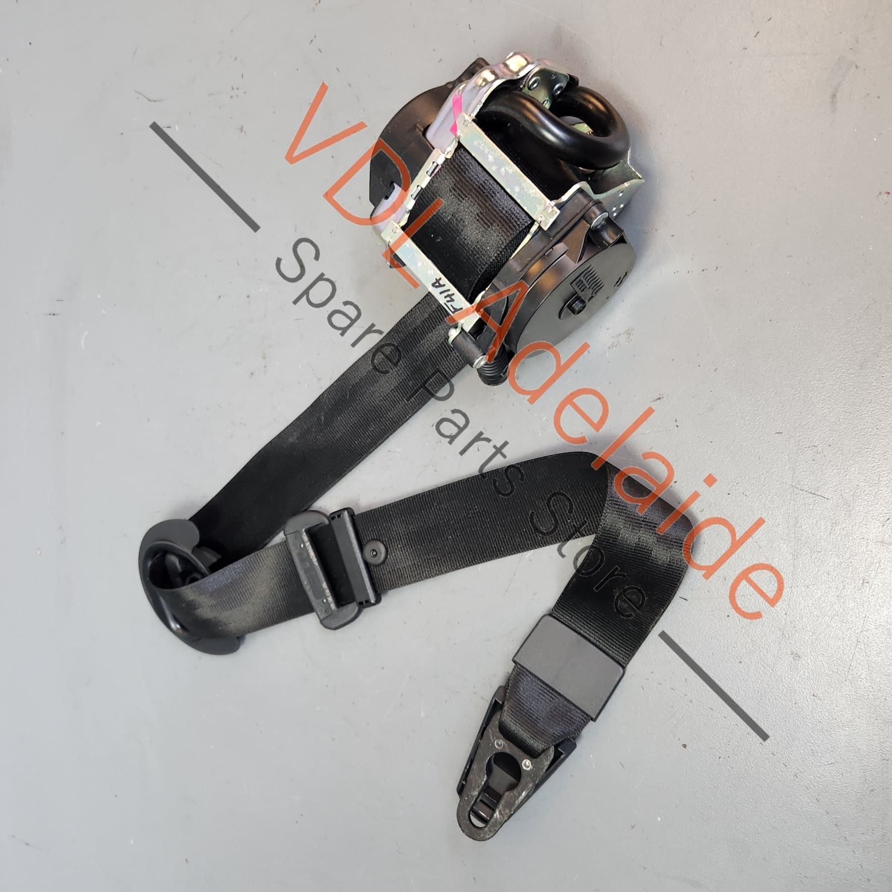 8W0857705V04 8W0857705K   Audi A4 S4 B9 Front Left Seatbelt 8W0857705B 8W0857705K V04