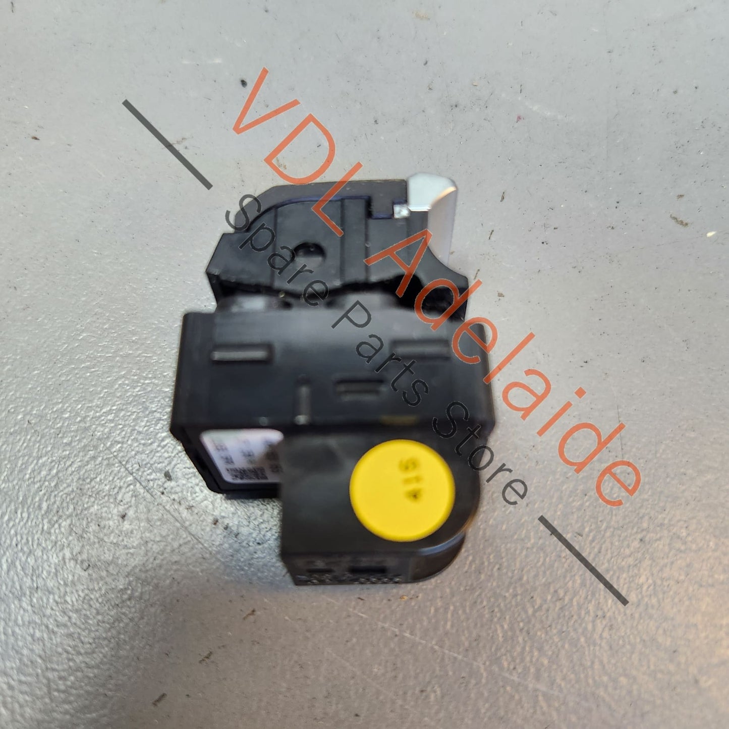 4M0959855   Audi A4 S4 B9 A5 S5 Passenger Power Window Switch Toggle Button 4M0959855