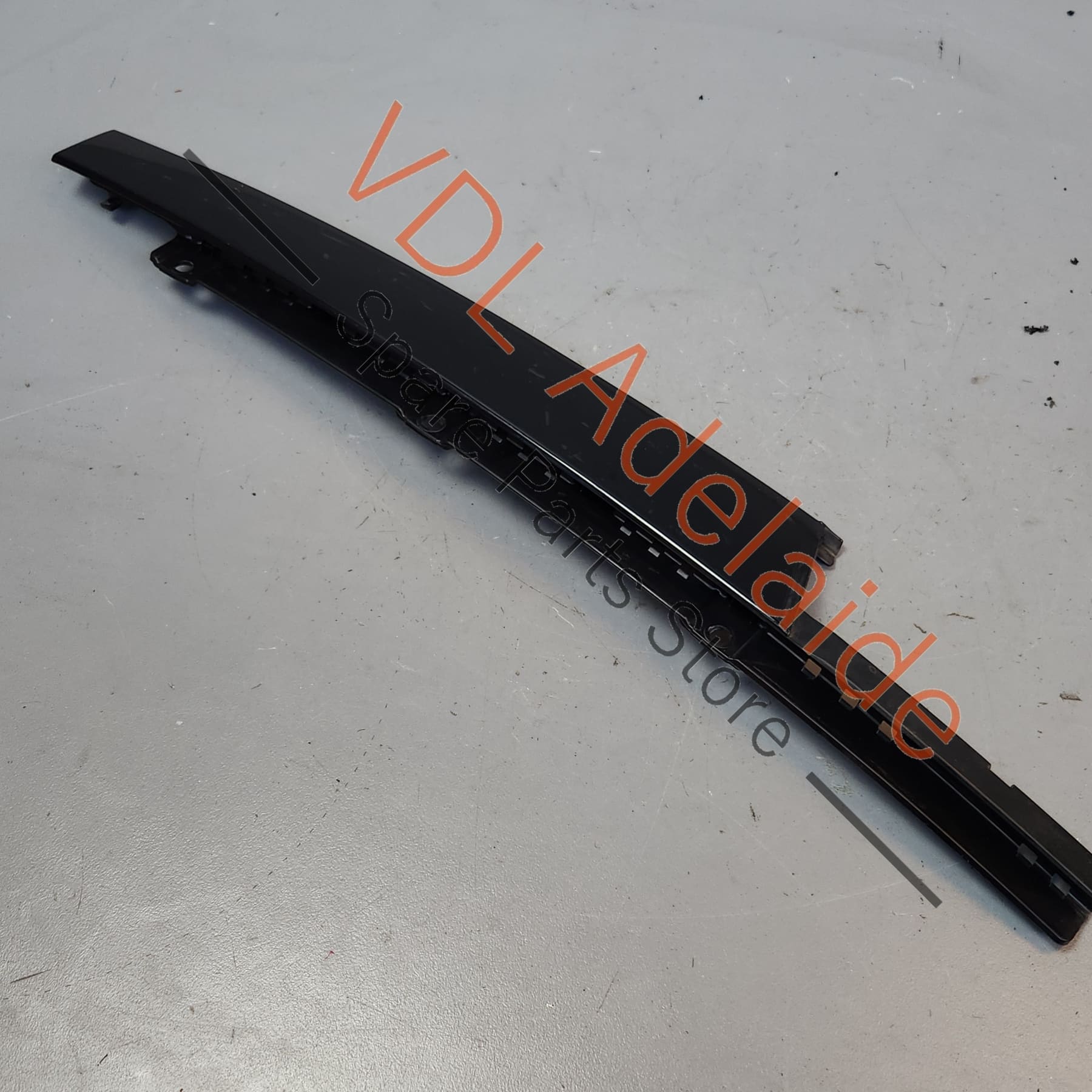 8W0839901A5FQ 8W0839901  Audi A4 S4 B9 Front Left Door B Pillar Exterior Gloss Black Molding Trim 8W0839901A 5FQ