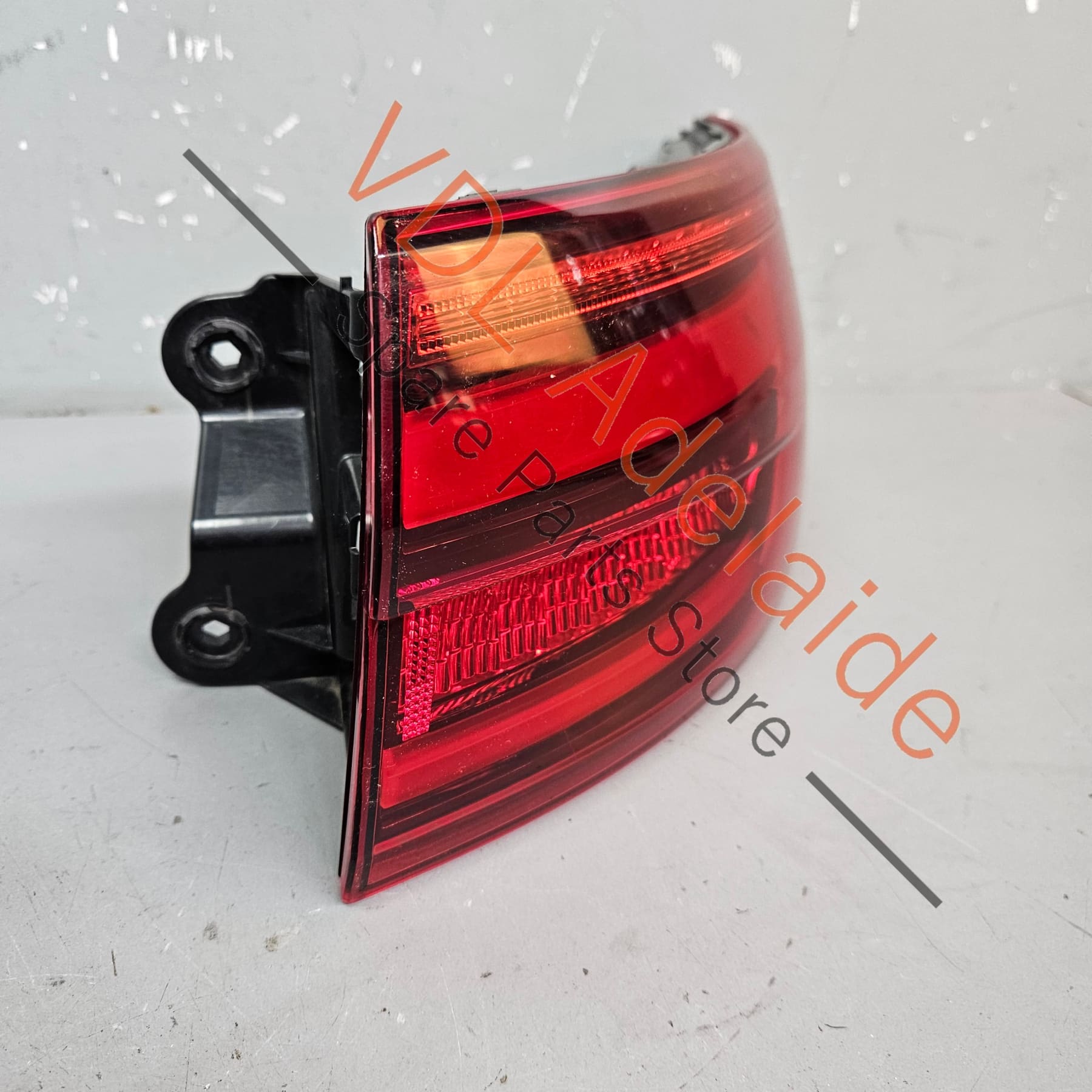 8W9945092C   Audi A4 S4 RS4 B9 Avant Wagon Rear Right Outer LED Tail Light Taillight 8W9945092C