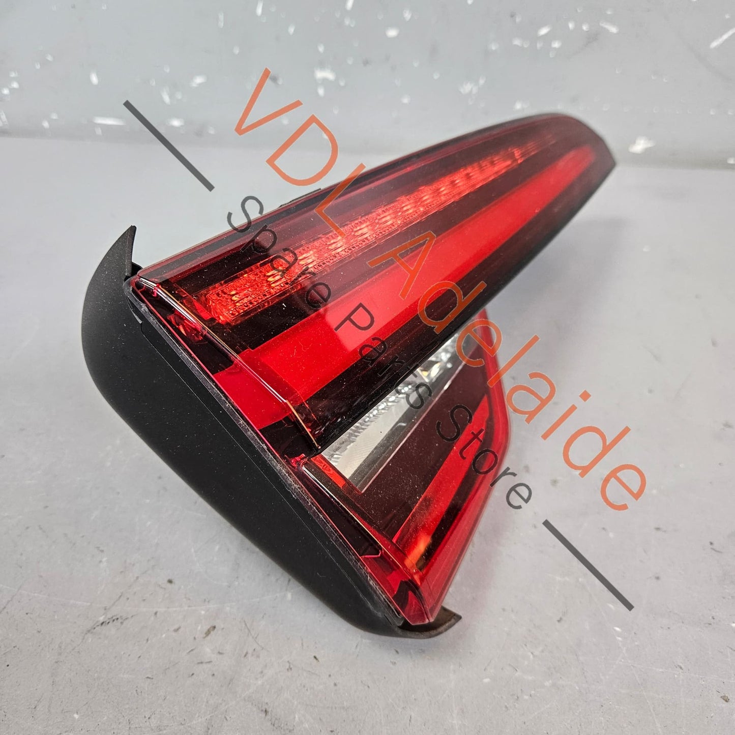 8W9945093E   Audi A4 S4 RS4 B9 Avant Wagon Rear Left Inner LED Tail Light Taillight 8W9945093E