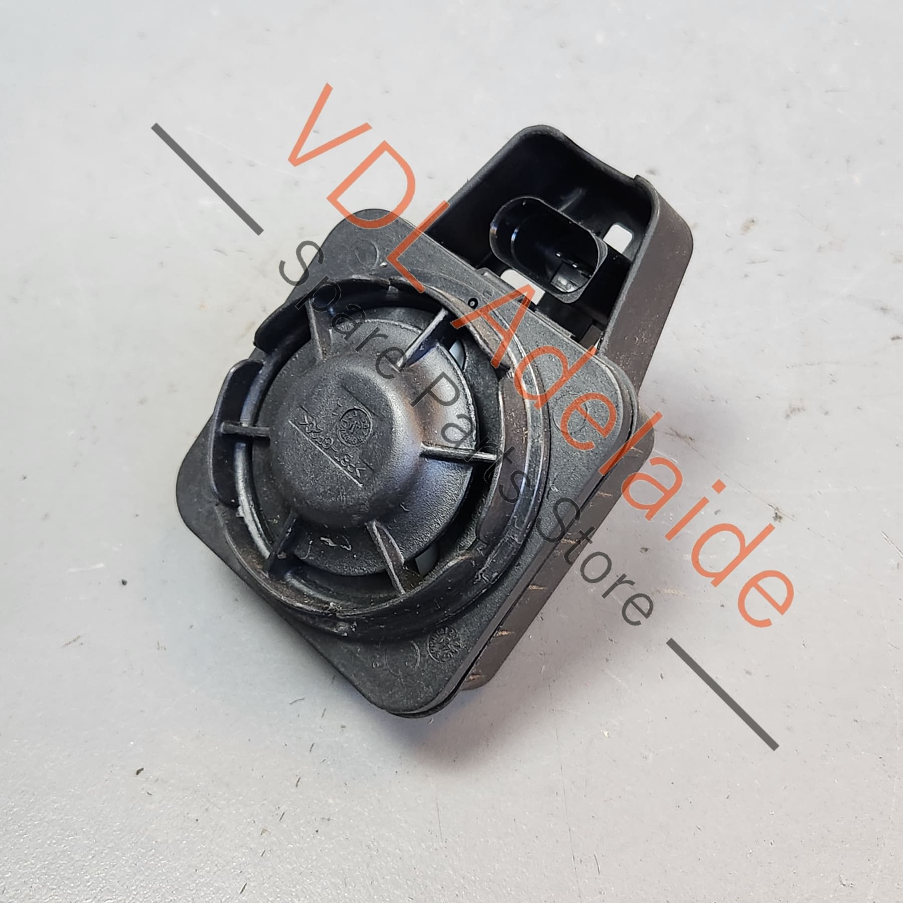 5Q0951605A   Audi VW Porsche Alarm Siren Module 5Q0951605A