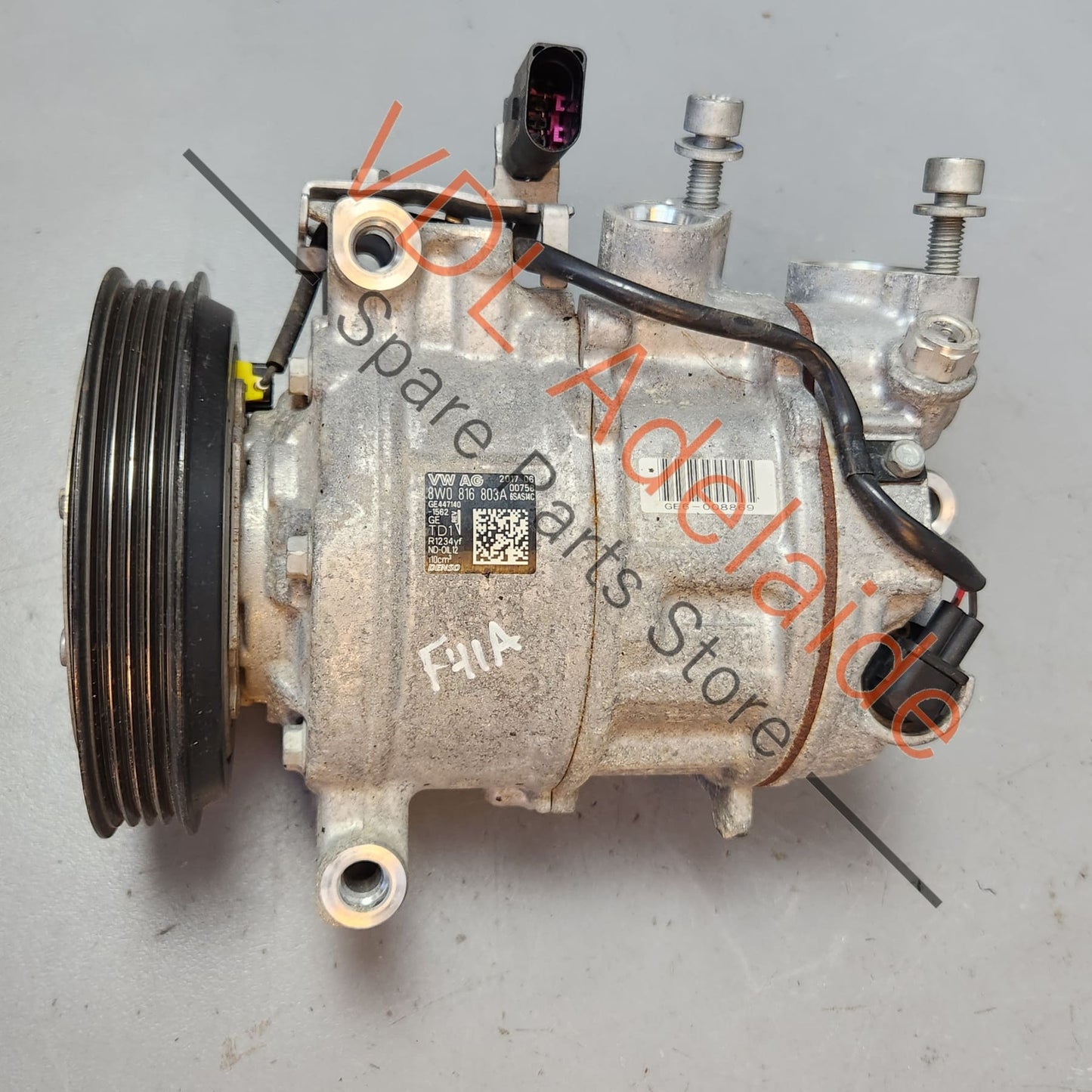 8W0816803A 6SAS14C 4M0260839 VW Touareg Audi A4 S4 B9 AC Air Conditioning Compressor Pump 8W0816803A 6SAS14C