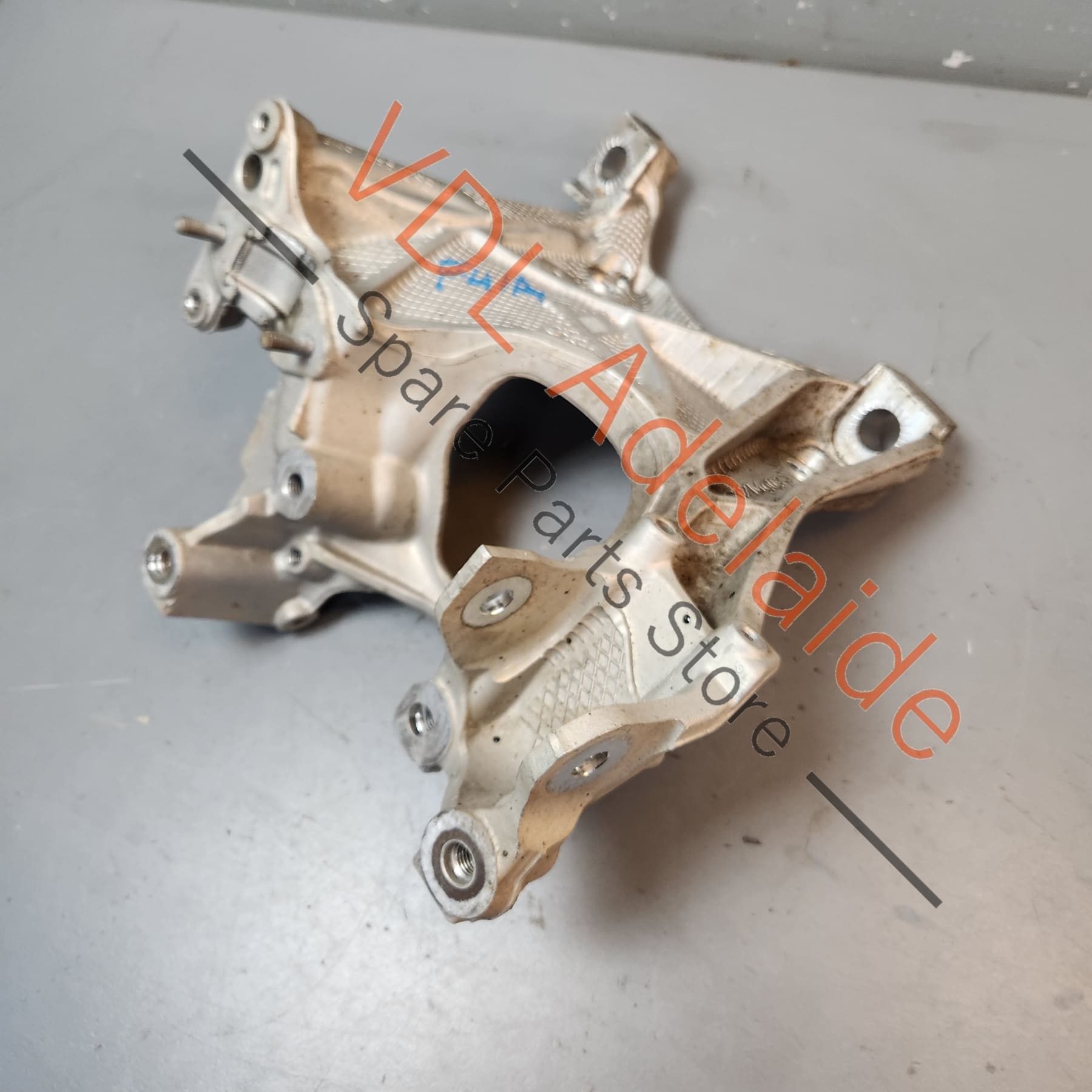 8W0399295E   Audi A4 B9 A5 F5 Aluminium Front K-Frame Suspension Bracket Left Side 8W0399295E