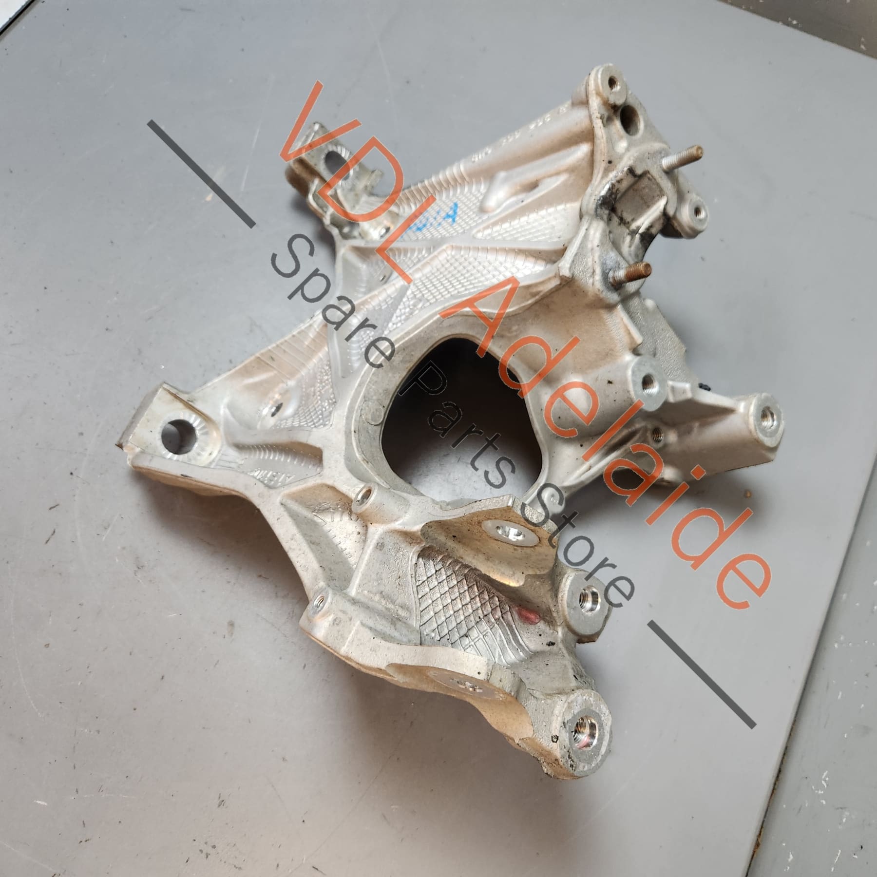 8W0399296E   Audi A4 B9 A5 F5 Aluminium Front K-Frame Suspension Bracket Right Side 8W0399296E