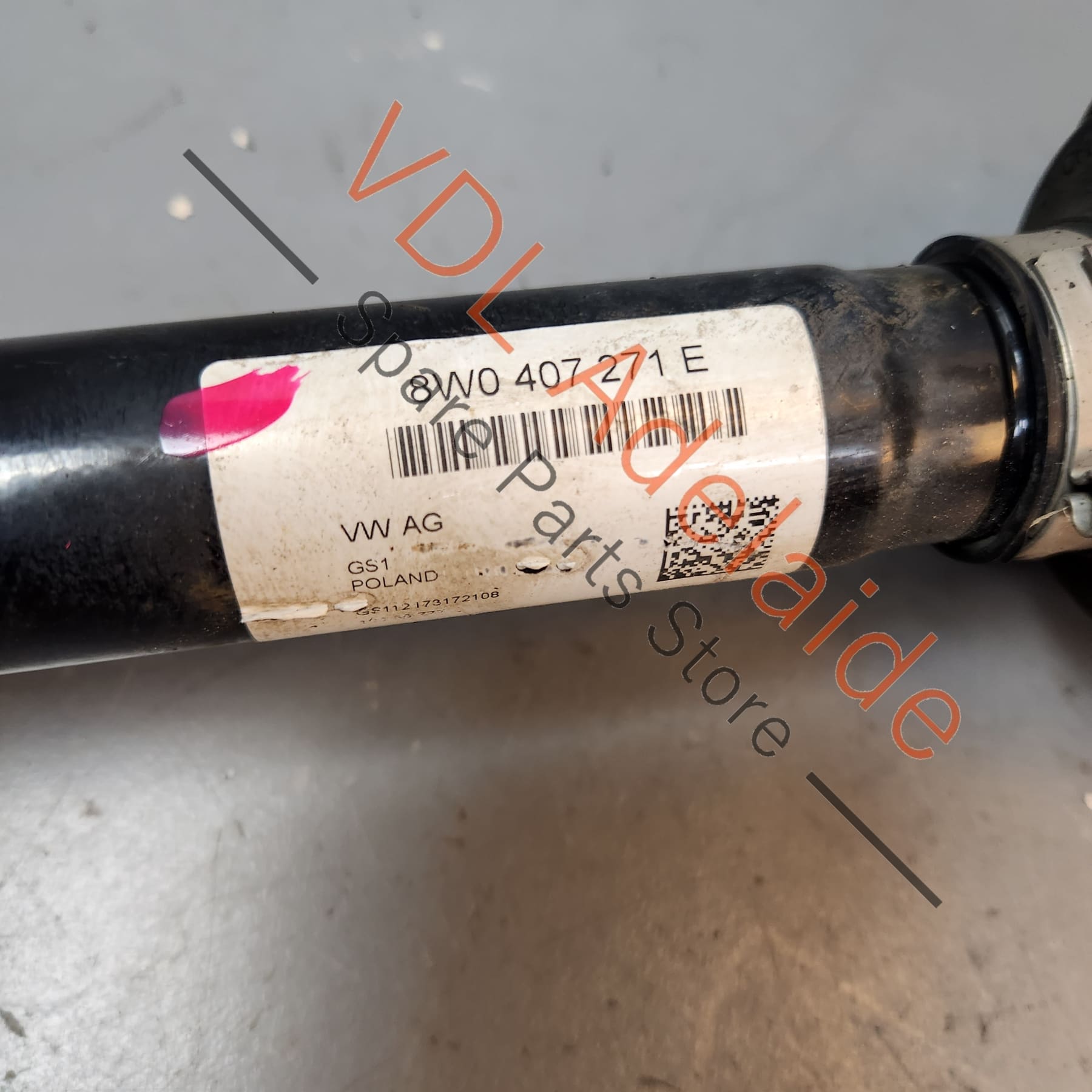 8W0407271E   Audi RS4 B9 RS4 A4 A5 V6 Front Axle Driveshaft CV 8W0407271E for left or right front
