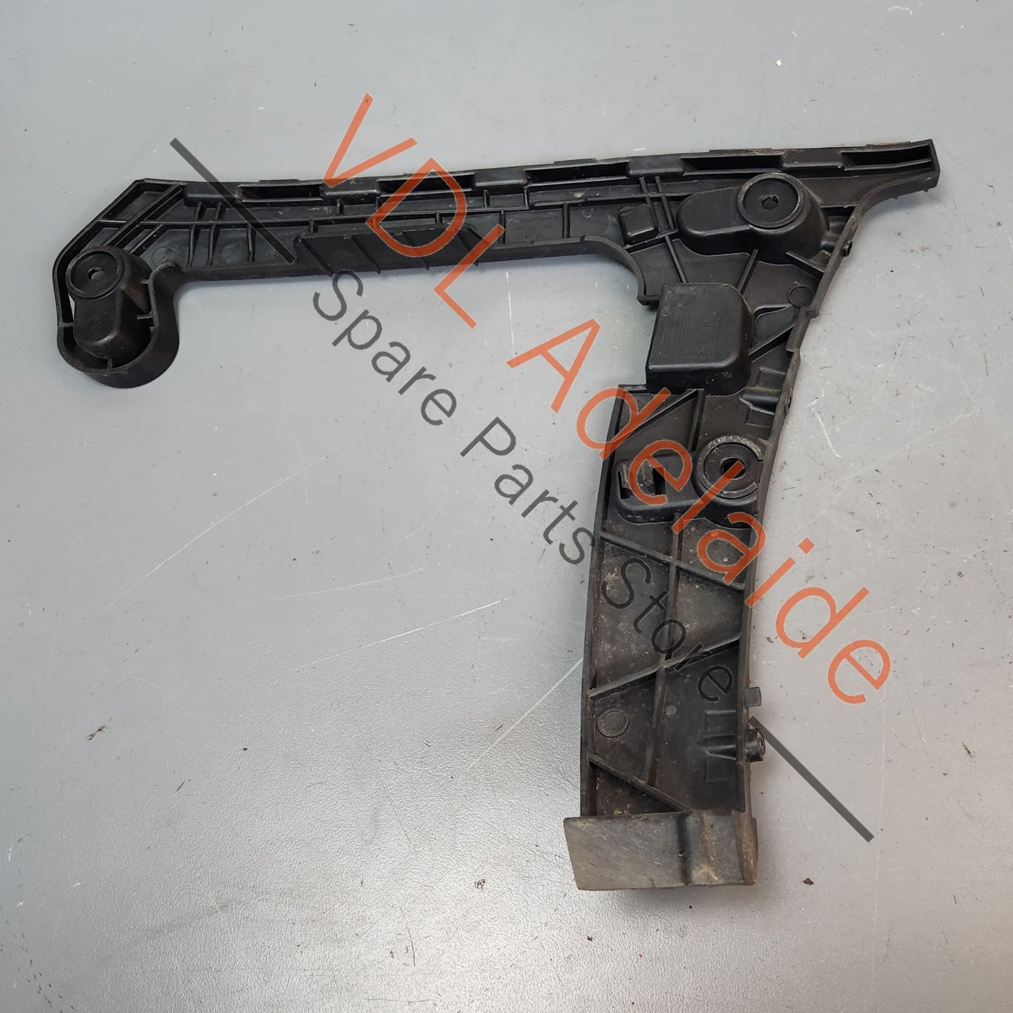 8W9807453   Audi A4 S4 Rear Left Bumper Side Guide Retaining Bracket 8W9807453