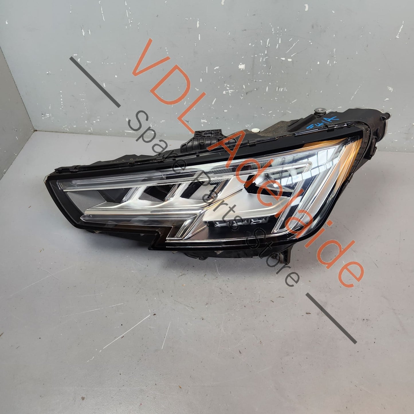 8W0941783A 8W0941035A 7PP941571BC Audi S4 A4 B9 LED Headlight with Matrix Beam Left for RHD Models 8W0941035A 8W0941783A 7PP941571BC 4M0907397AD