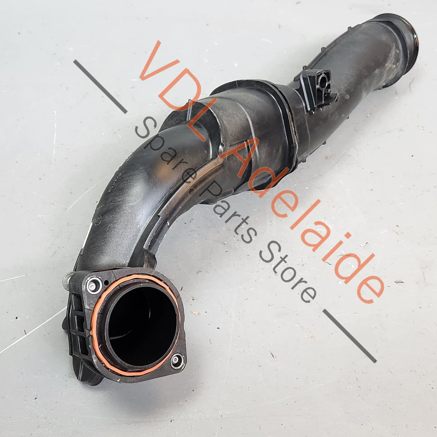 06M145673AT   Audi S4 B9 Petrol V6 Turbo Charge Air Pressure Pipe Hose 06M145673AT