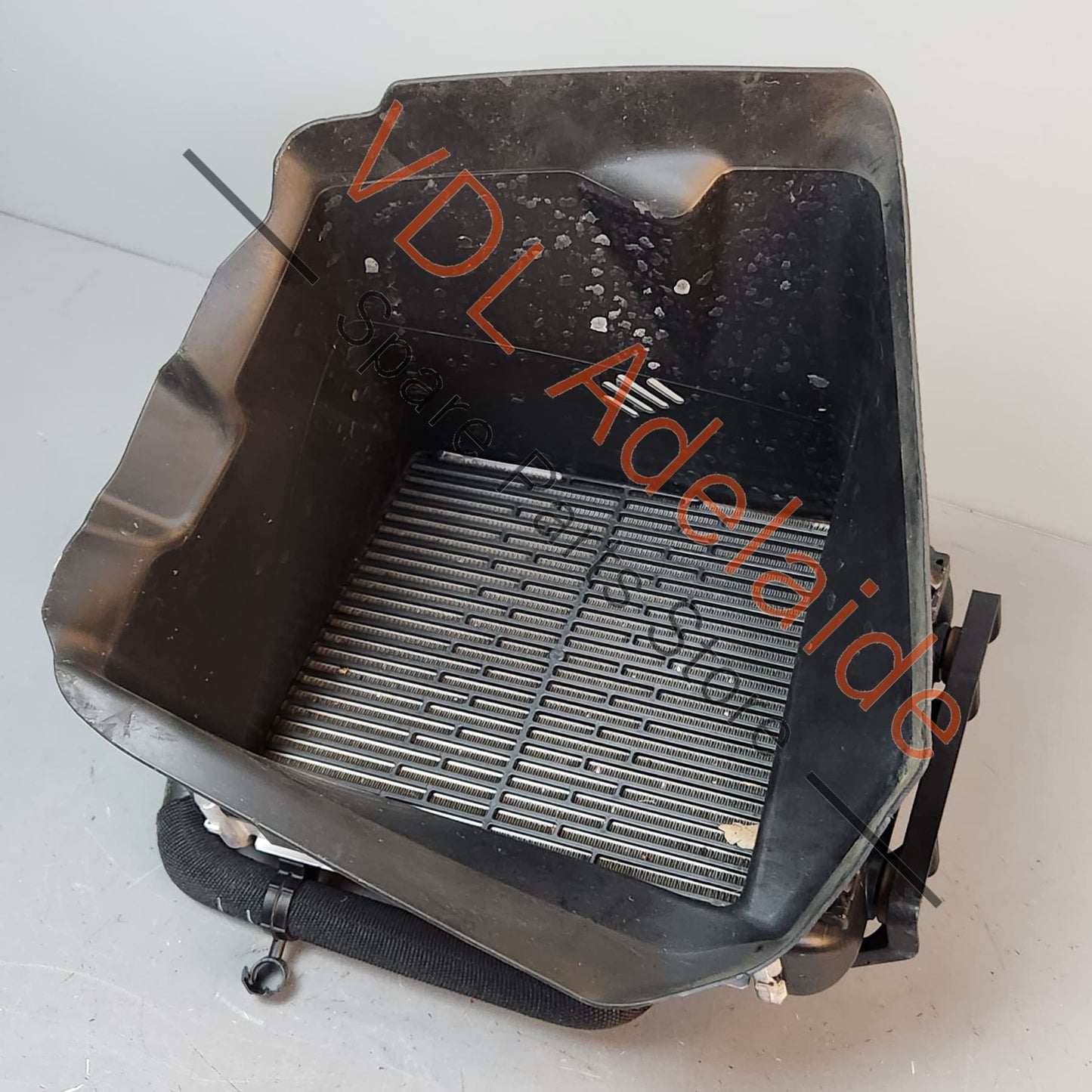 8K0121212C 83A121674B 83A121260A  Audi RSQ3 Right Side Additional Radiator Assembly 83A121260A 83A121674B 8K0121212C