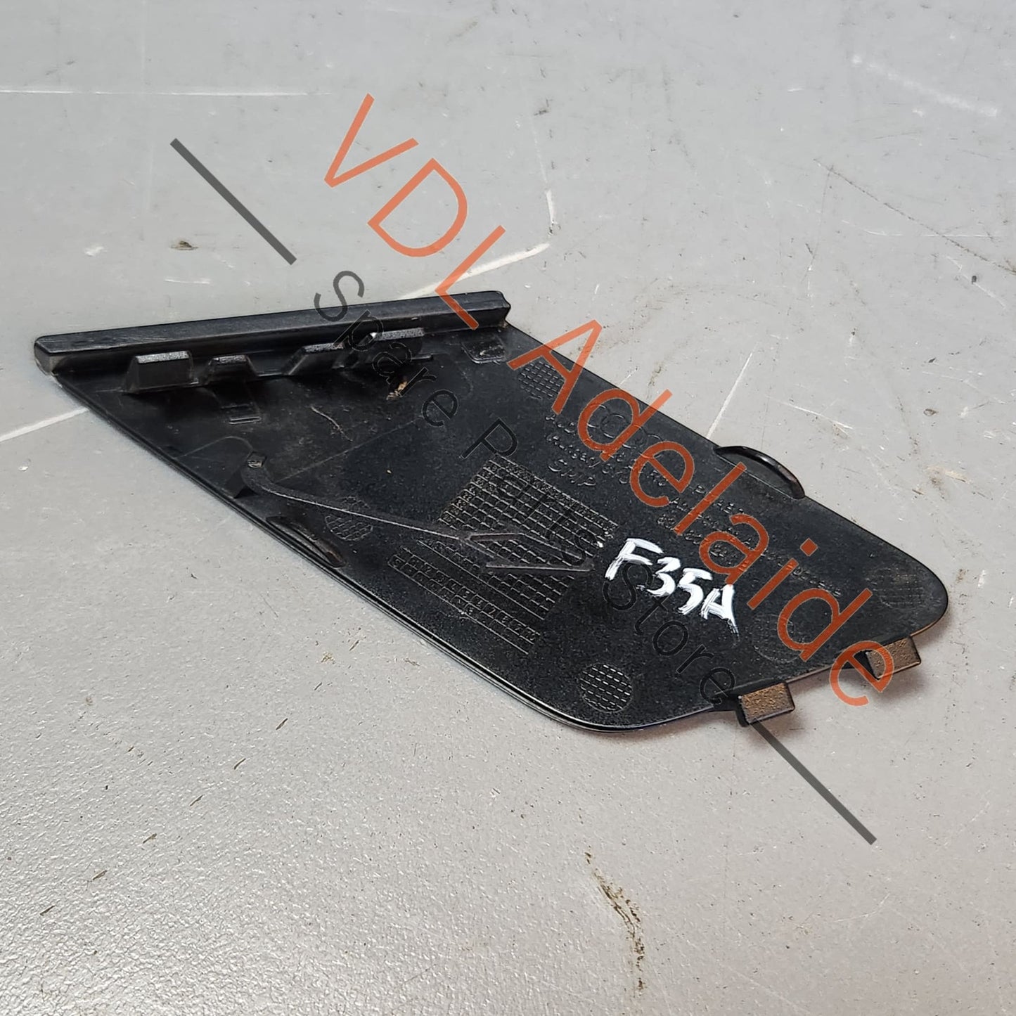 83A807241B    Audi RSQ3 Q3 Front Bumper Tow Hook Cover 83A807241B Mythos Schwarz Black 0E0E