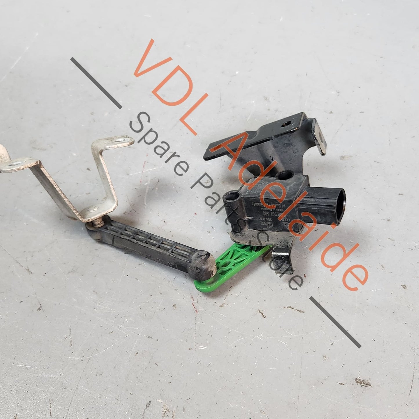 5Q0512521F    VW Golf GTi Mk7 Rear Left Suspension Level Sensor With Poles 5Q0512521F