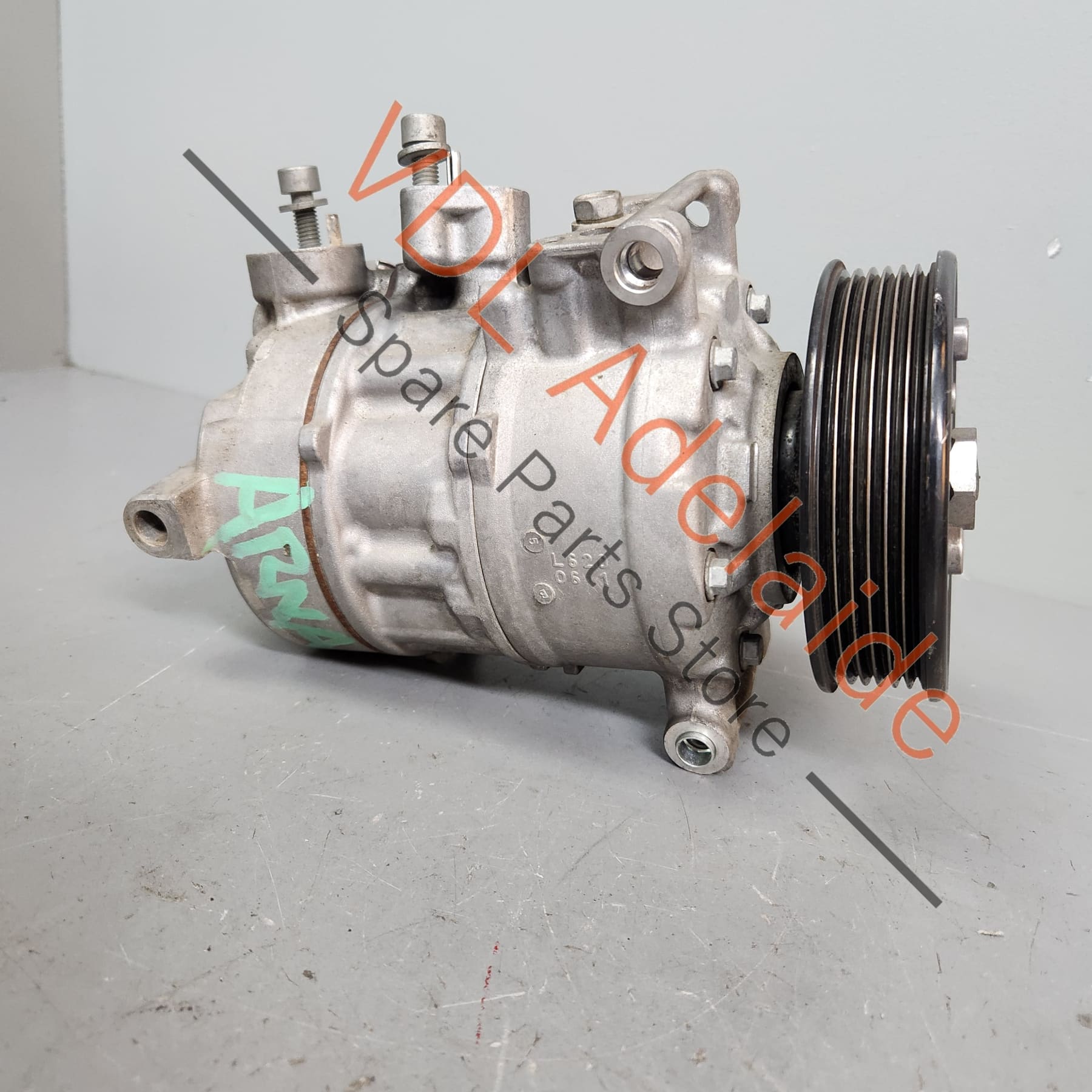 5Q0820803F    Audi A3 TT VW Volkswagen Tiguan Passat Golf AC Air Compressor 5Q0820803F