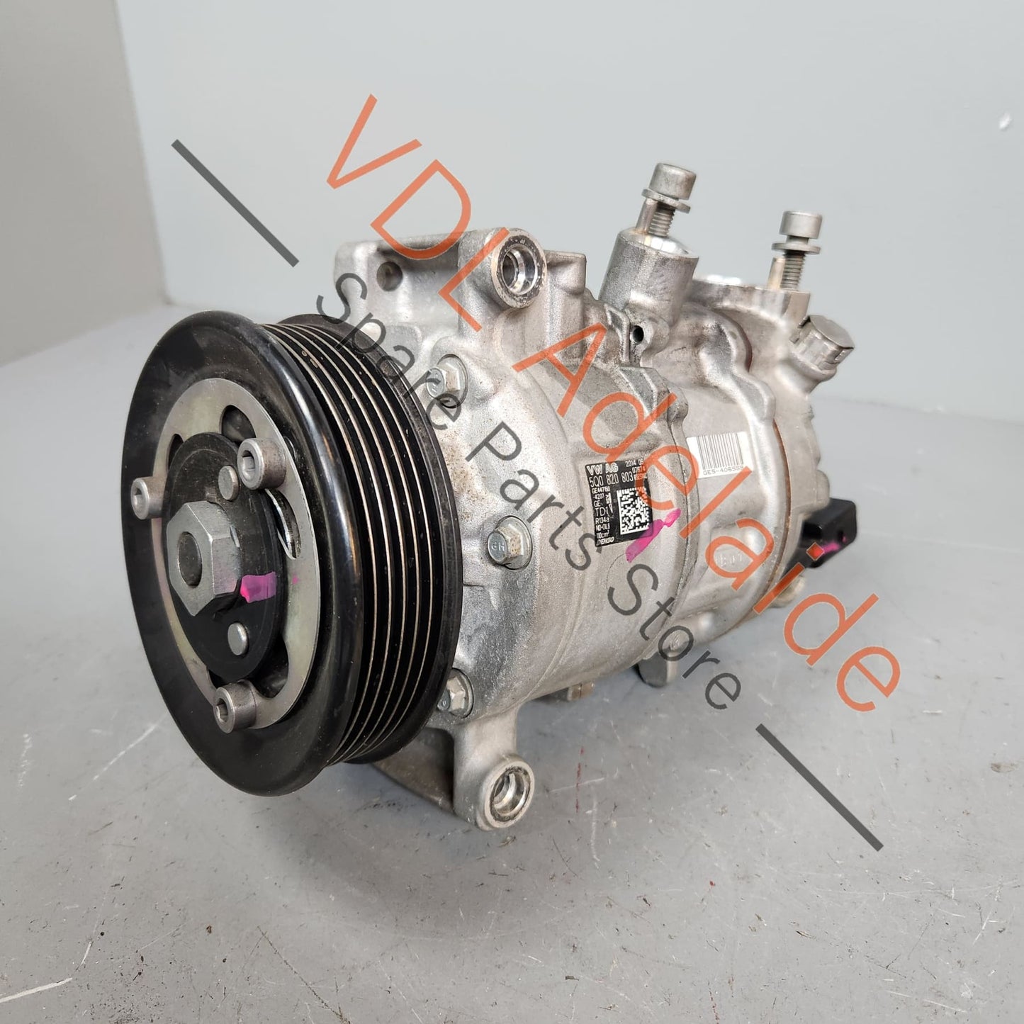 5Q0820803F    Audi A3 TT VW Volkswagen Tiguan Passat Golf AC Air Compressor 5Q0820803F