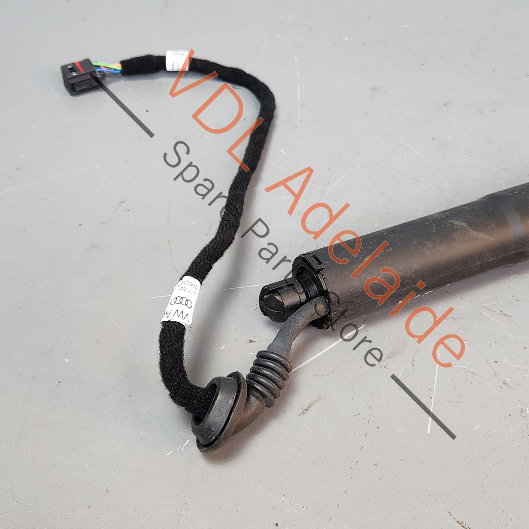 83A827851B 83A827851E   Audi Q3 RSQ3 F3 Boot Lift Drive Unit Strut Automatic Electric Tailgate 83A827851B