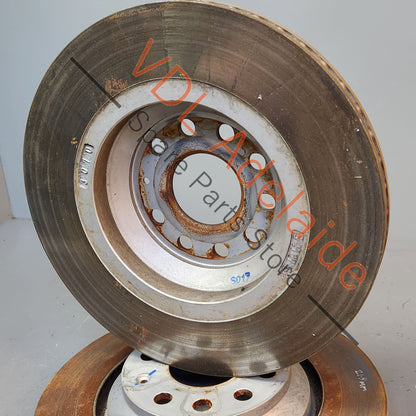 5Q0615601E    Audi RSQ3 F3 Rear Vented Disc Brake Rotors Pair 310mm x 22mm 5Q0615601E