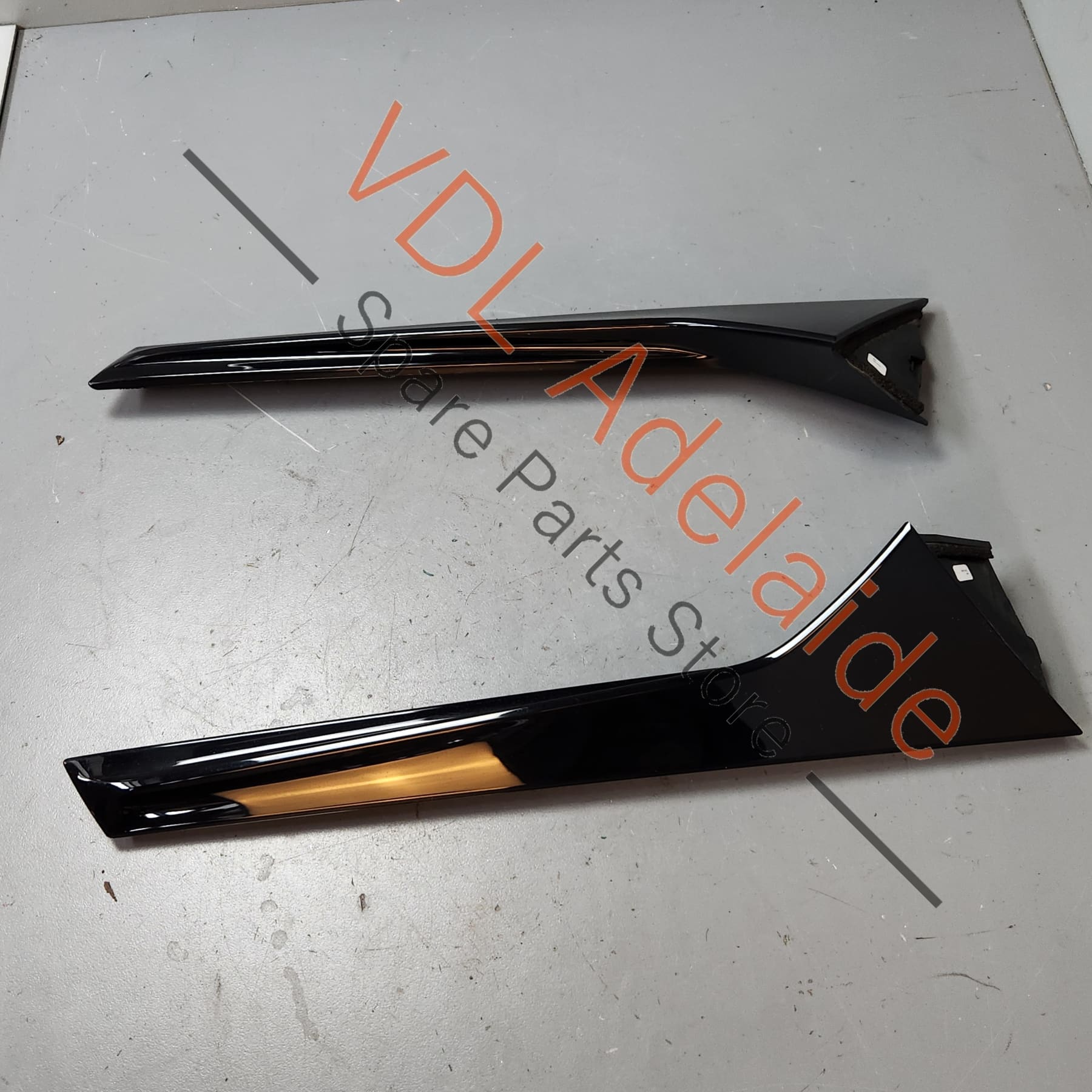 83A854871 83A854872 83A8548725FQ 83A8548715FQ Audi Q3 RSQ3 F3 Rear Boot Hatch Window Spoiler Trim Molding Set Pair Gloss Black 83A854871 83A854872