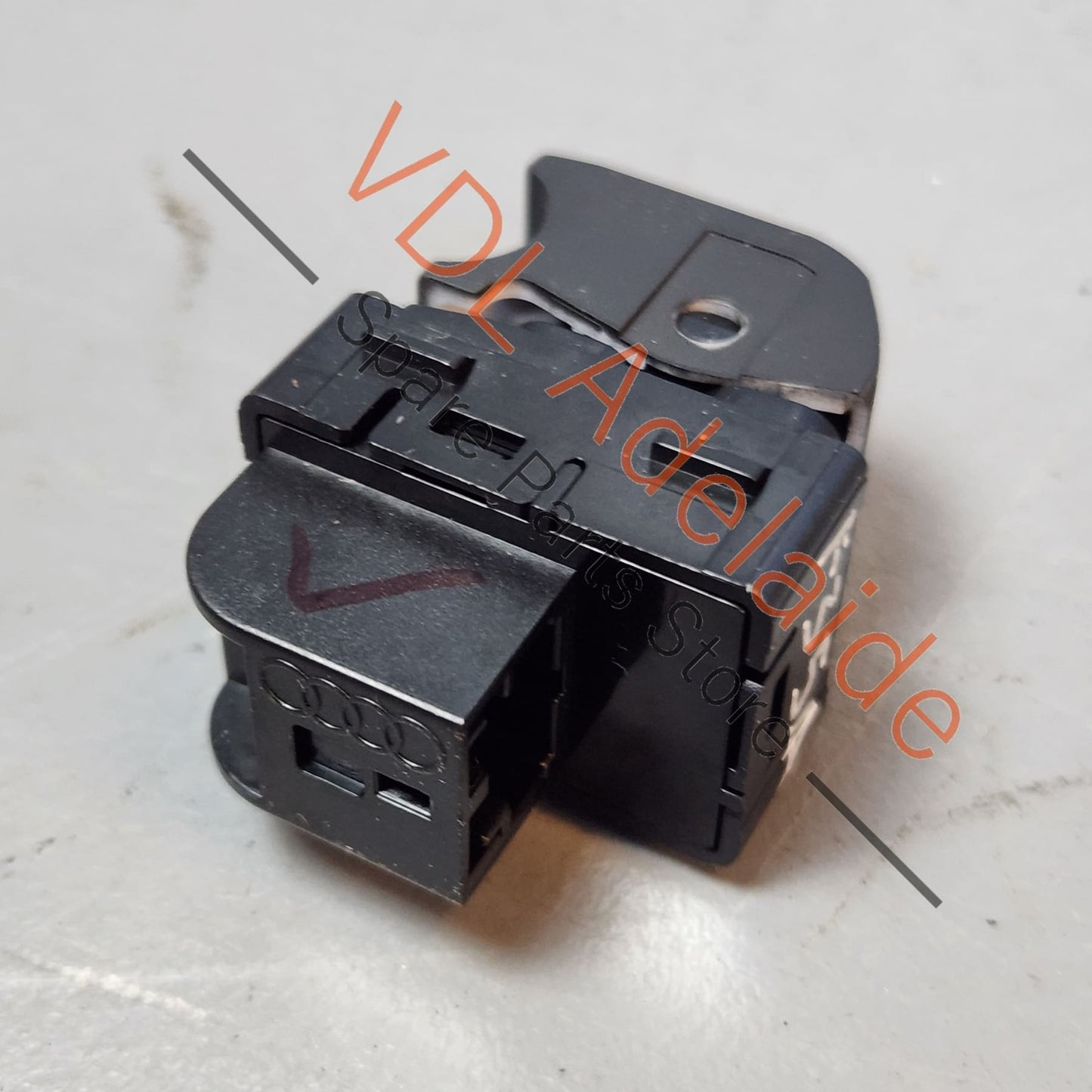 83A959831 83A959831NV6   Audi Q3 RSQ3 F3 Electric Trunk Boot Hatch Tailgate Open Close Switch 83A959831 NV6