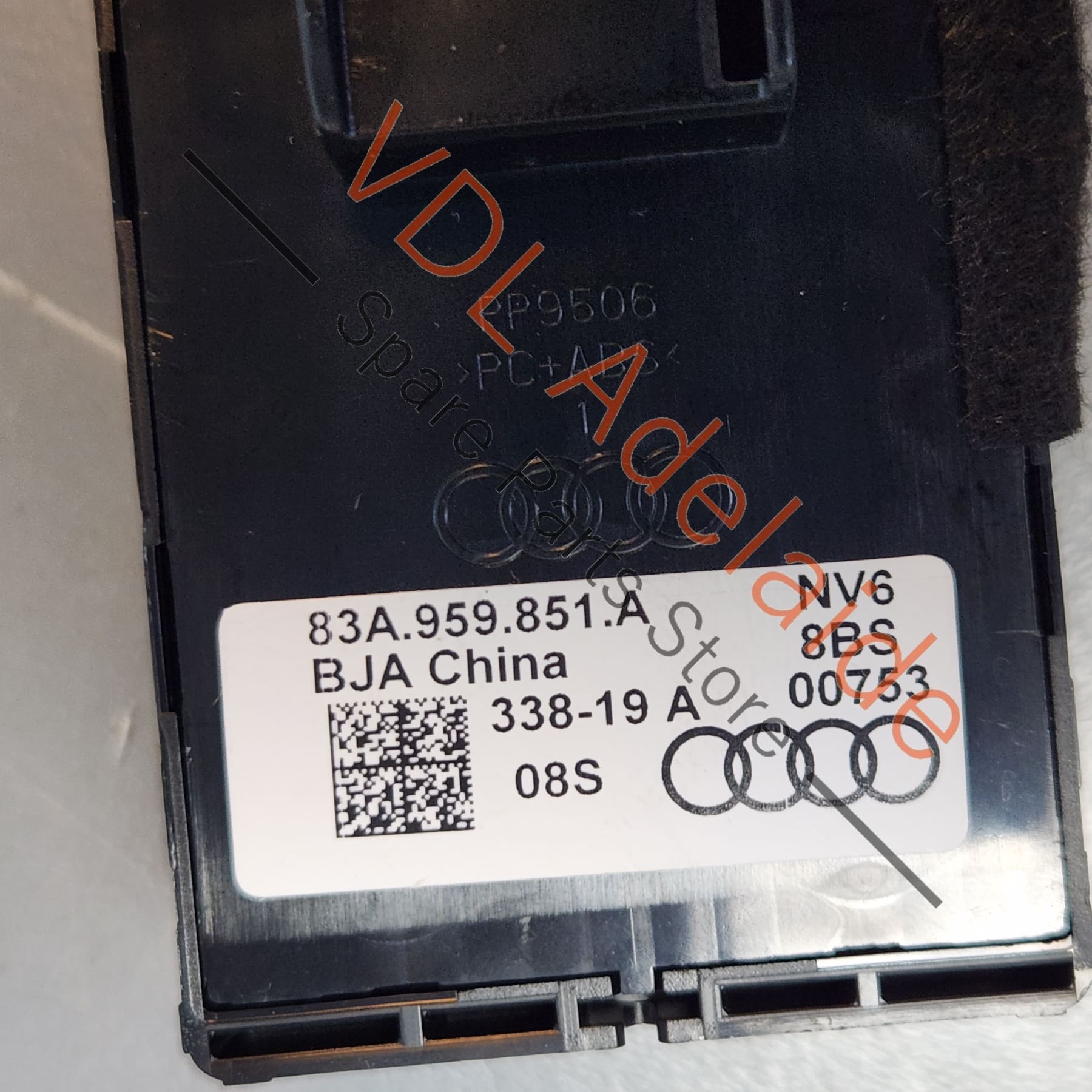 83A959851ANV6    Audi Q3 RSQ3 F3 Drivers Door Power Window Switch 83A959851A NV6
