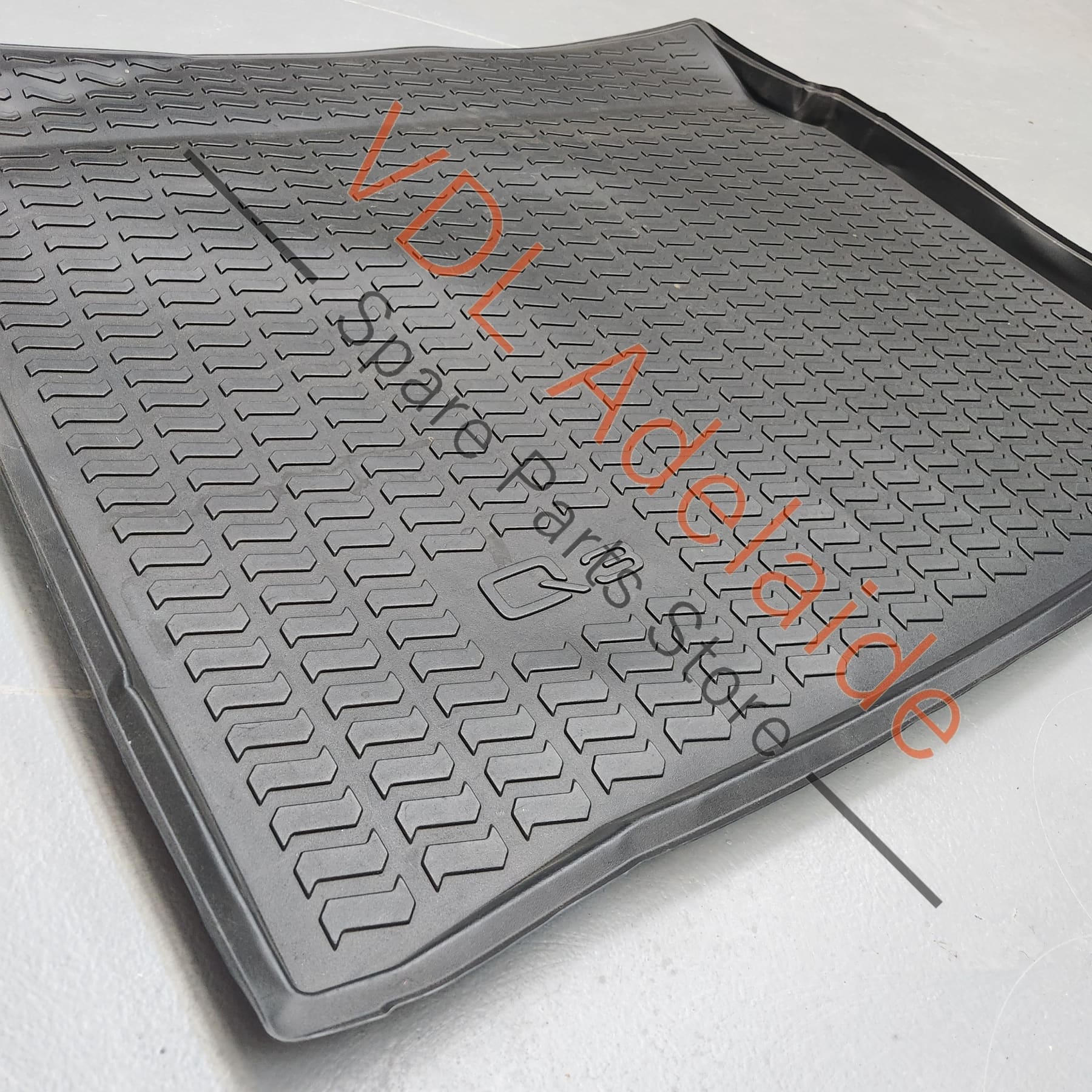 83A061180    Genuine OEM Audi Q3 RSQ3 F3 Cargo Luggage Boot Liner Lining Protective Mat 83A061180