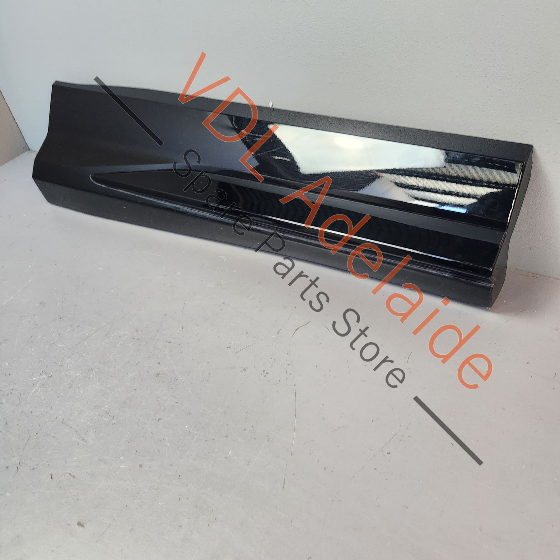 83A853970C    Audi Q3 RSQ3 F3 Right Rear Door Lower Exterior Molding Trim 83A853970C 0E0E Mythosschwarz Black Metallic