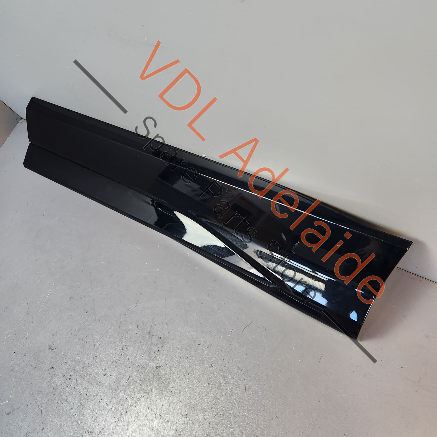 83A853969C    Audi Q3 RSQ3 F3 Left Rear Door Lower Exterior Molding Trim 83A853969C 0E0E Mythosschwarz Black Metallic